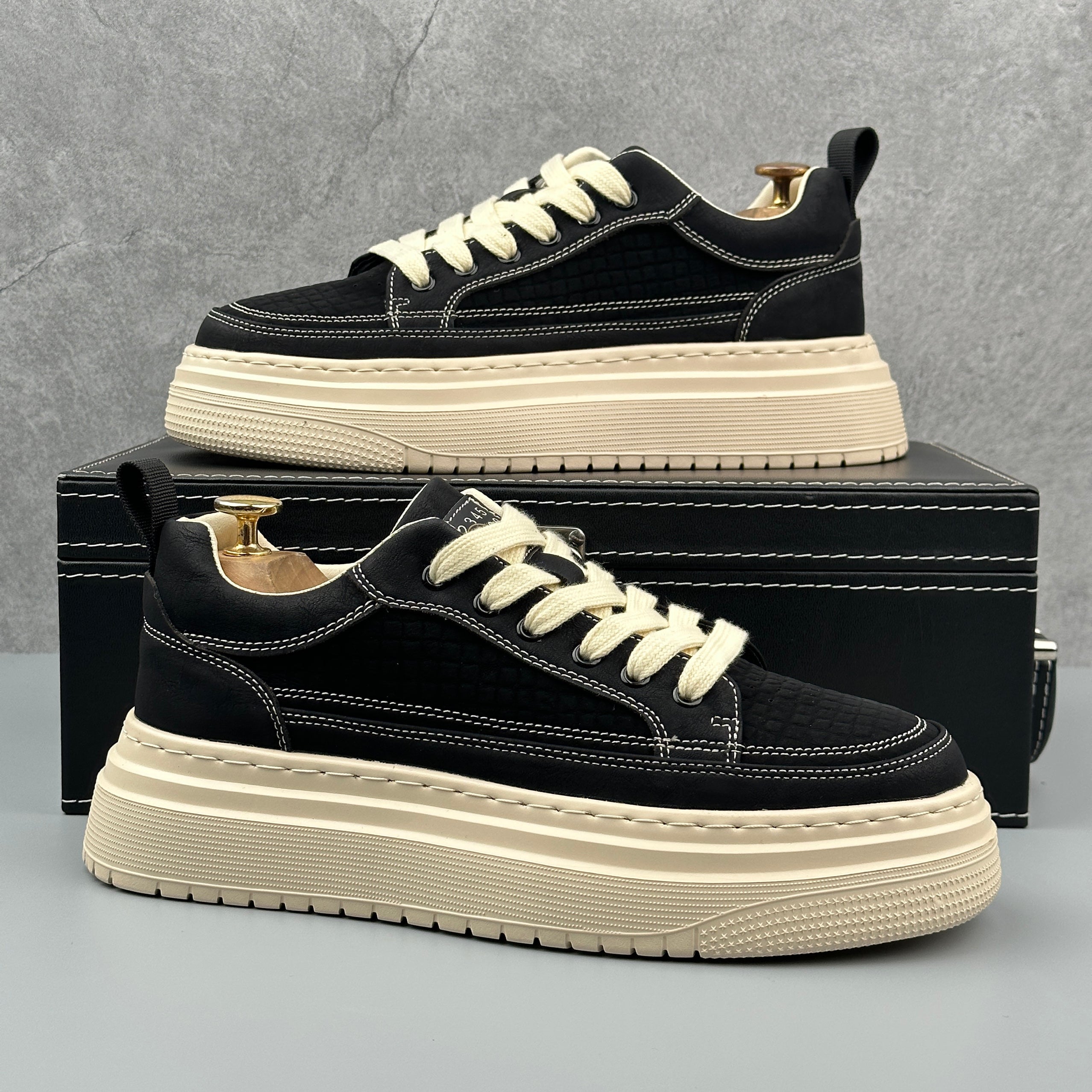 Hybriss ThreadLine – Schlichte Mikrofaserleder Sneakers