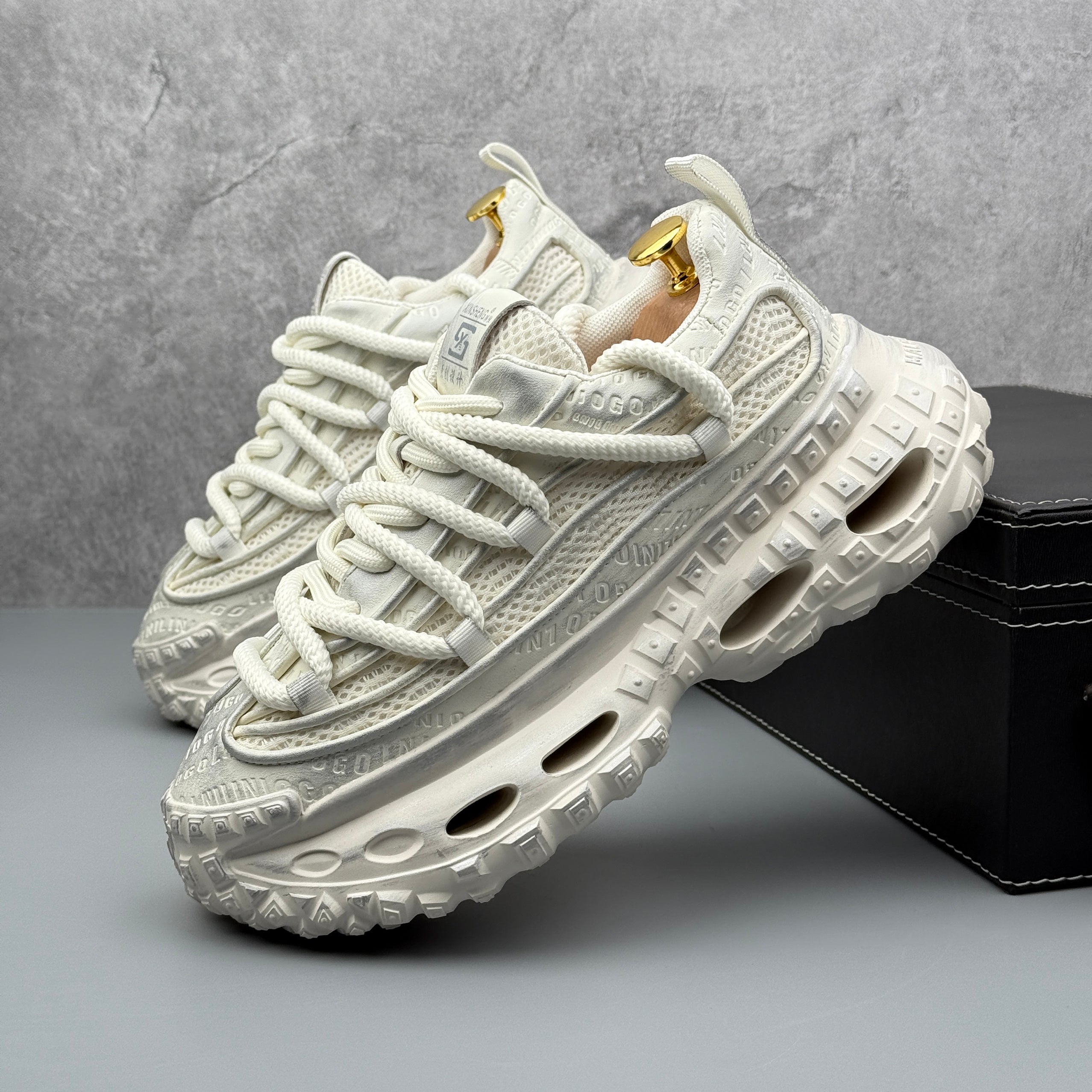 Hybriss RetroWeave White– Retro Dad Shoes