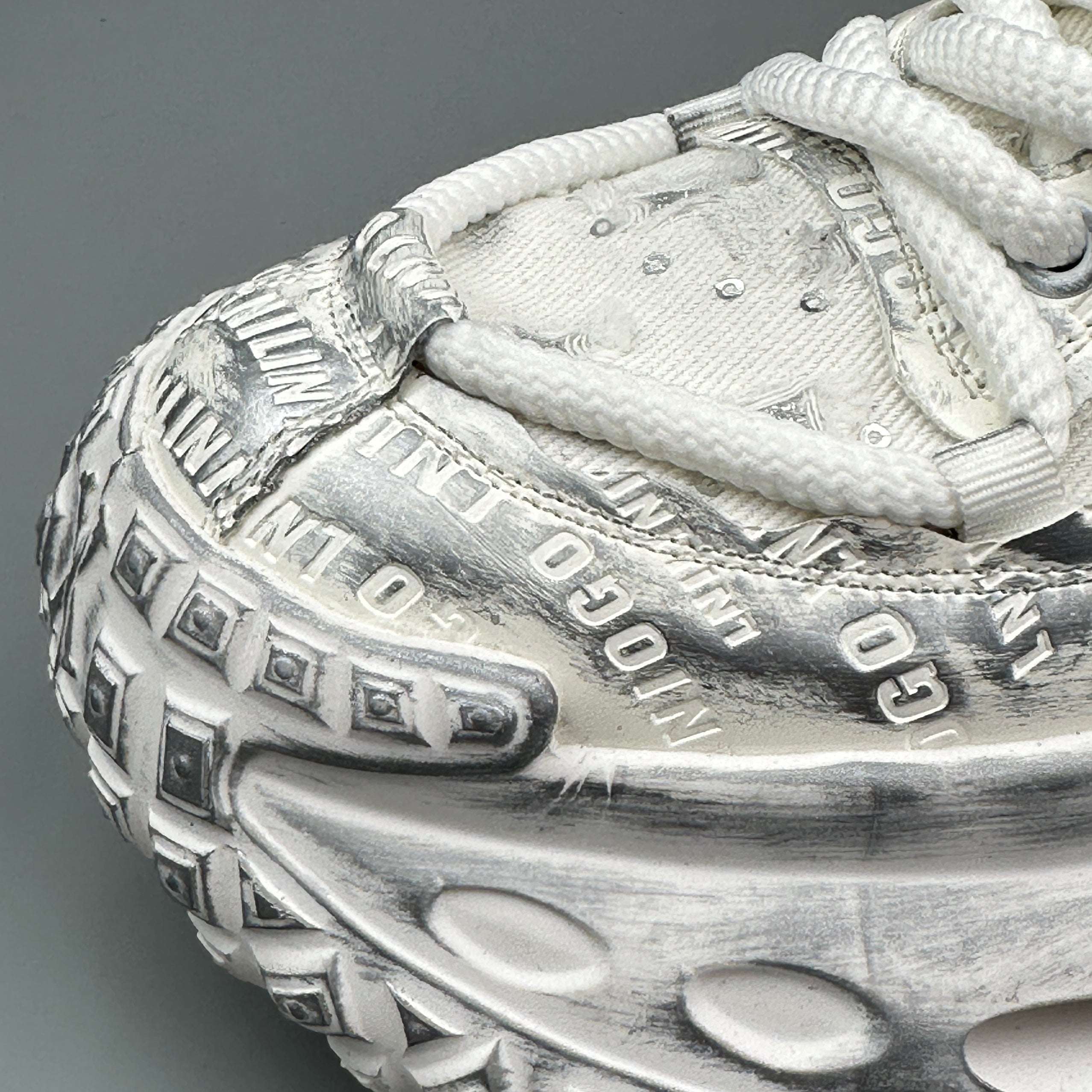 Hybriss RetroSpark White– Youth Retro Dad Shoes