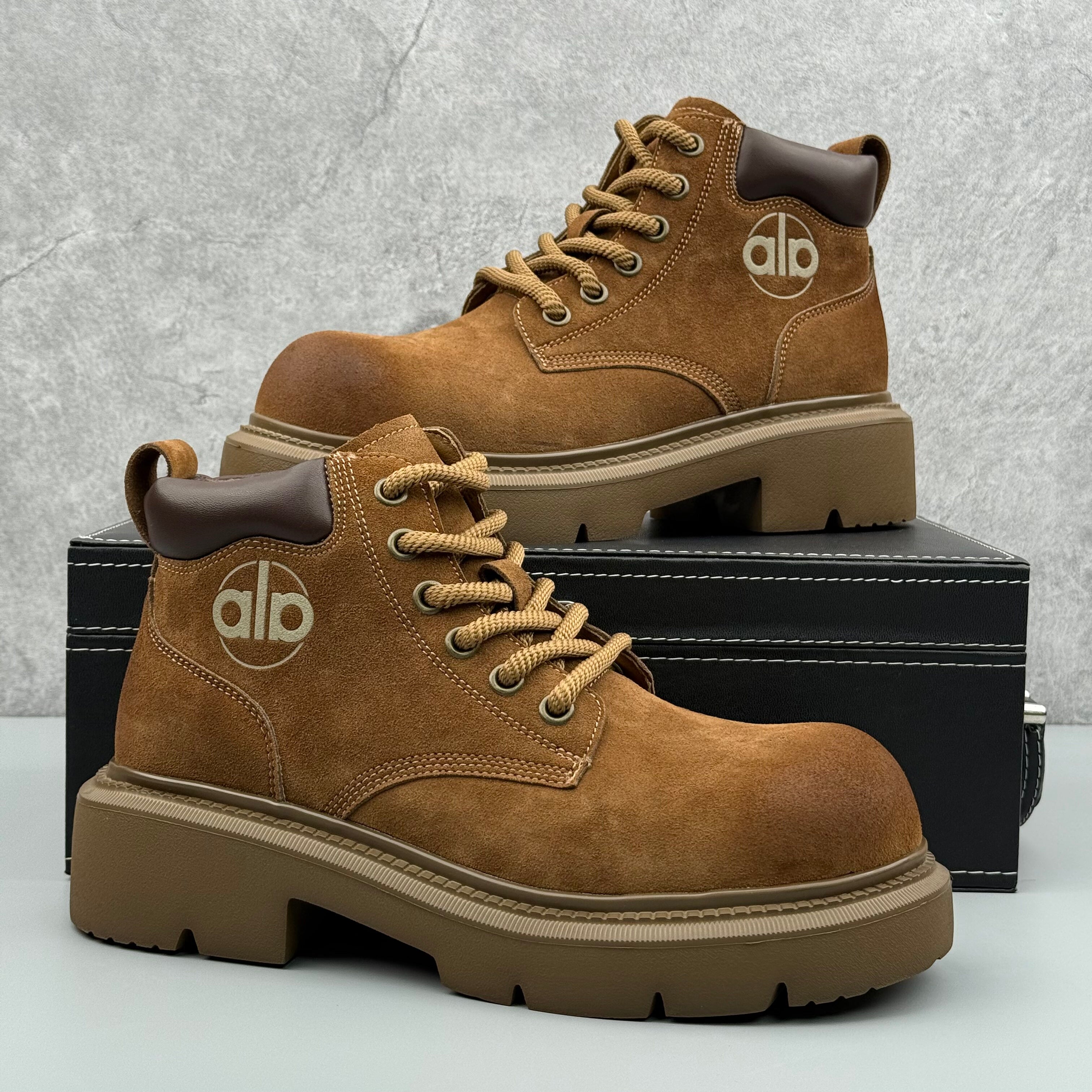 Hybriss Ember– Nubuck Martin Boots