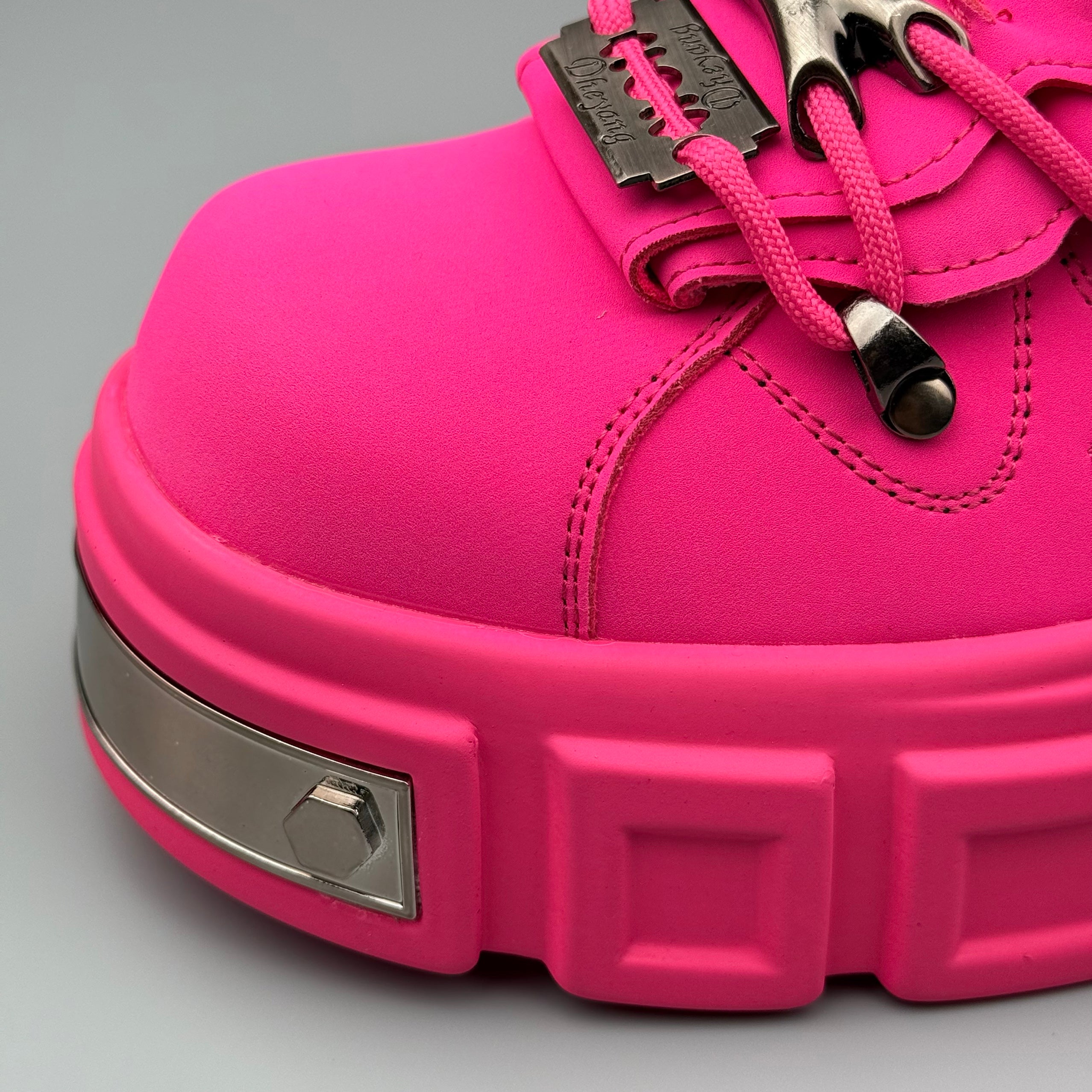 Hybriss Cabuncci PunkWeave Dragon Fruit– Punk Sneakers