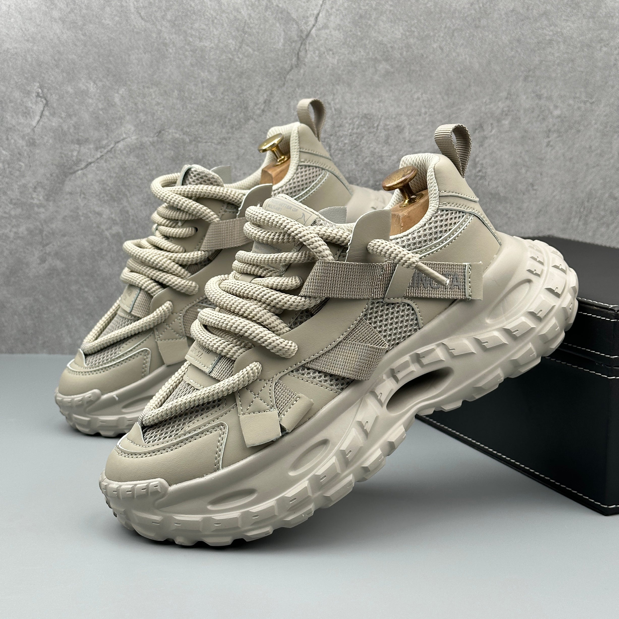 Hybriss WeaveCore Gray– Youth Dad Shoes