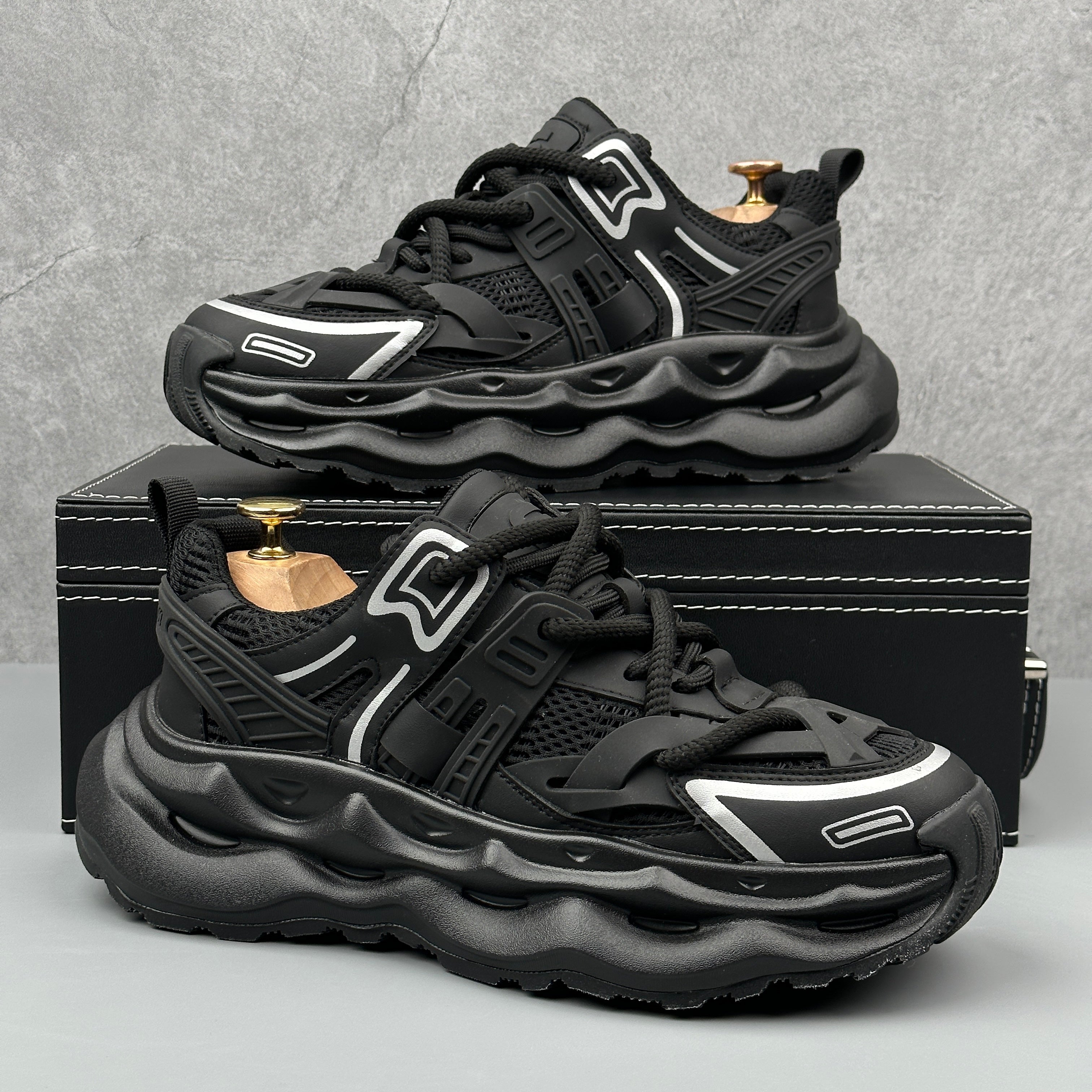 Hybriss Cabuncci WeaveCore Black– Youth Retro Dad Shoes
