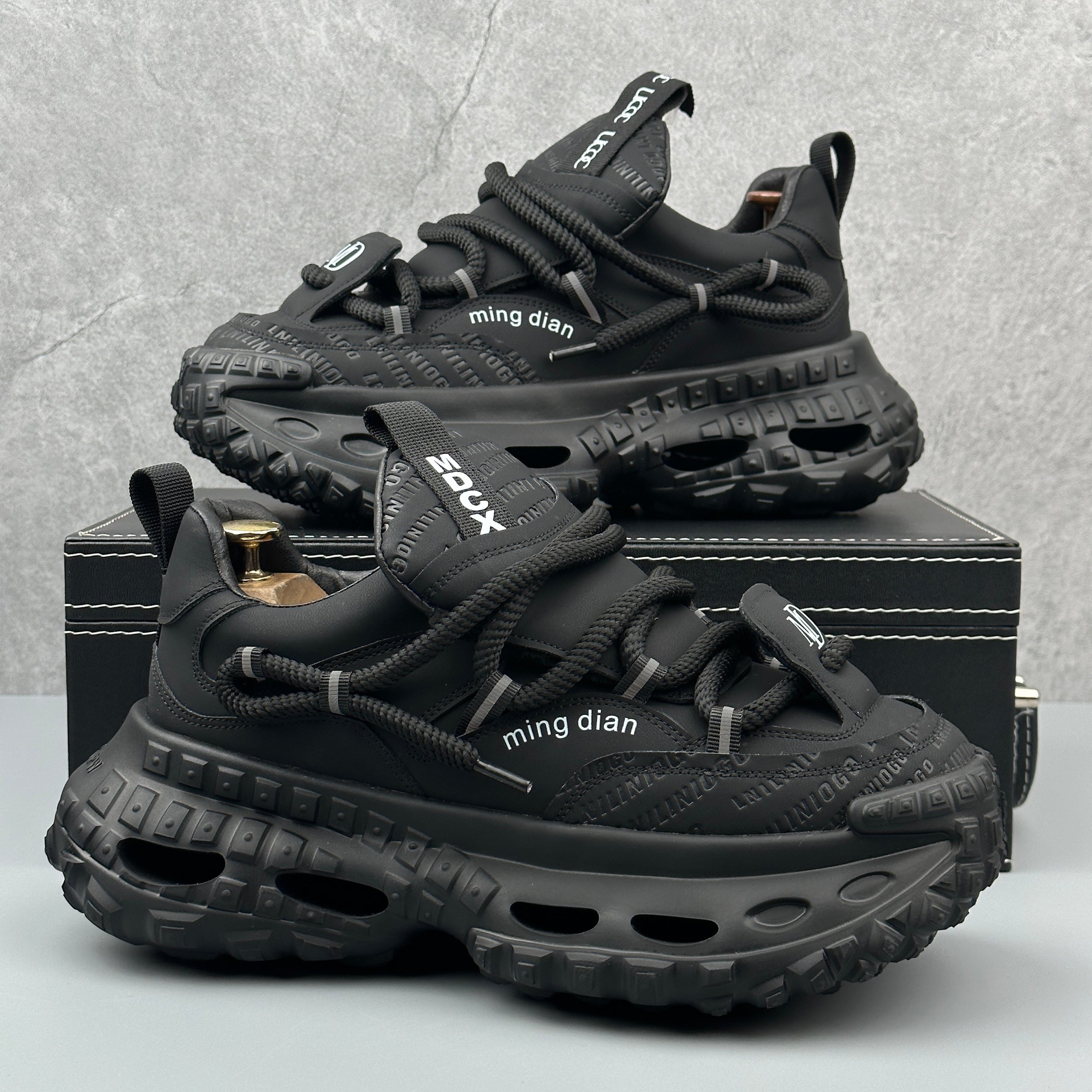 Hybriss Cabuncci Ascendor Black– Youth Dad Shoes