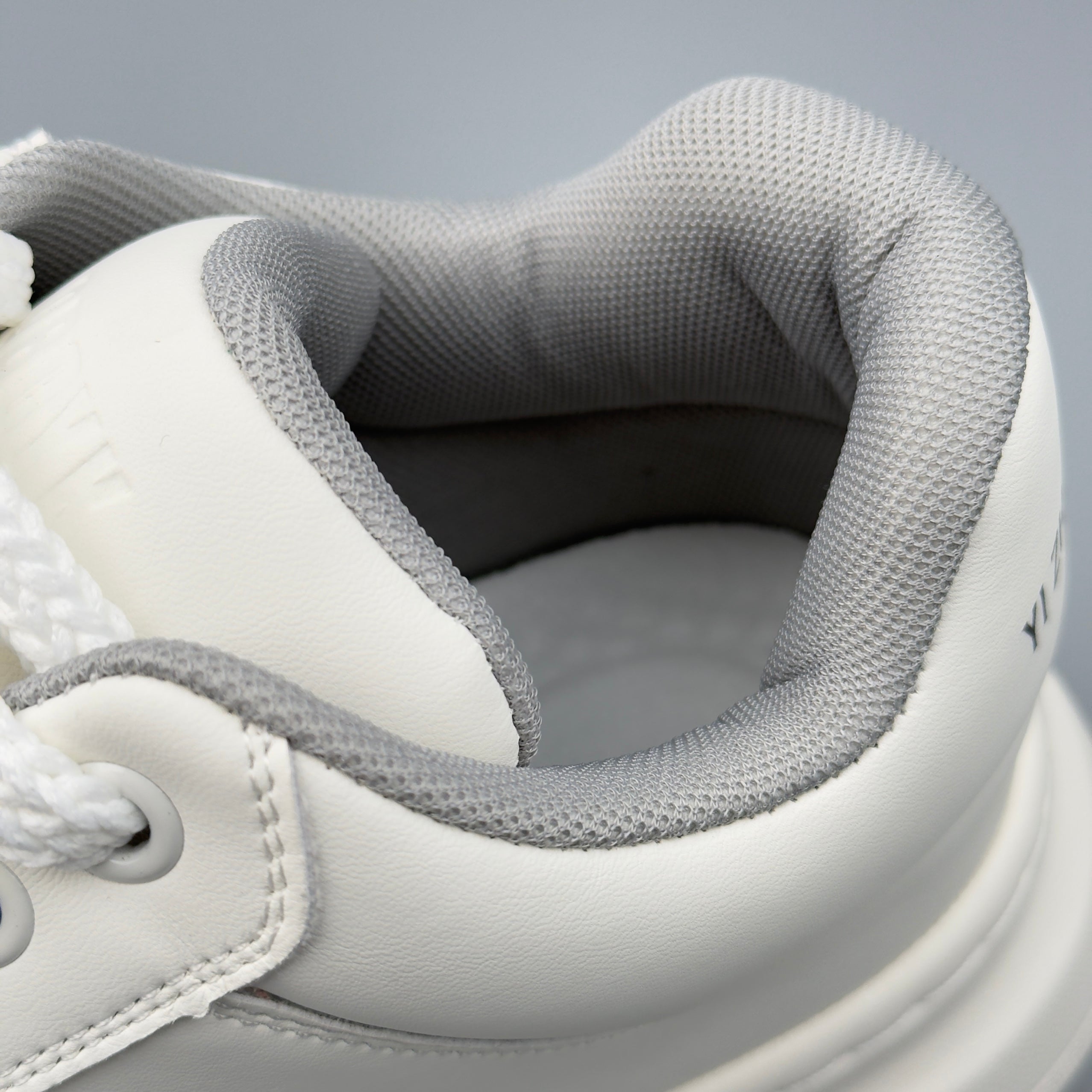 Hybriss SimpleCore – PU & Mikrofaserleder White Shoes