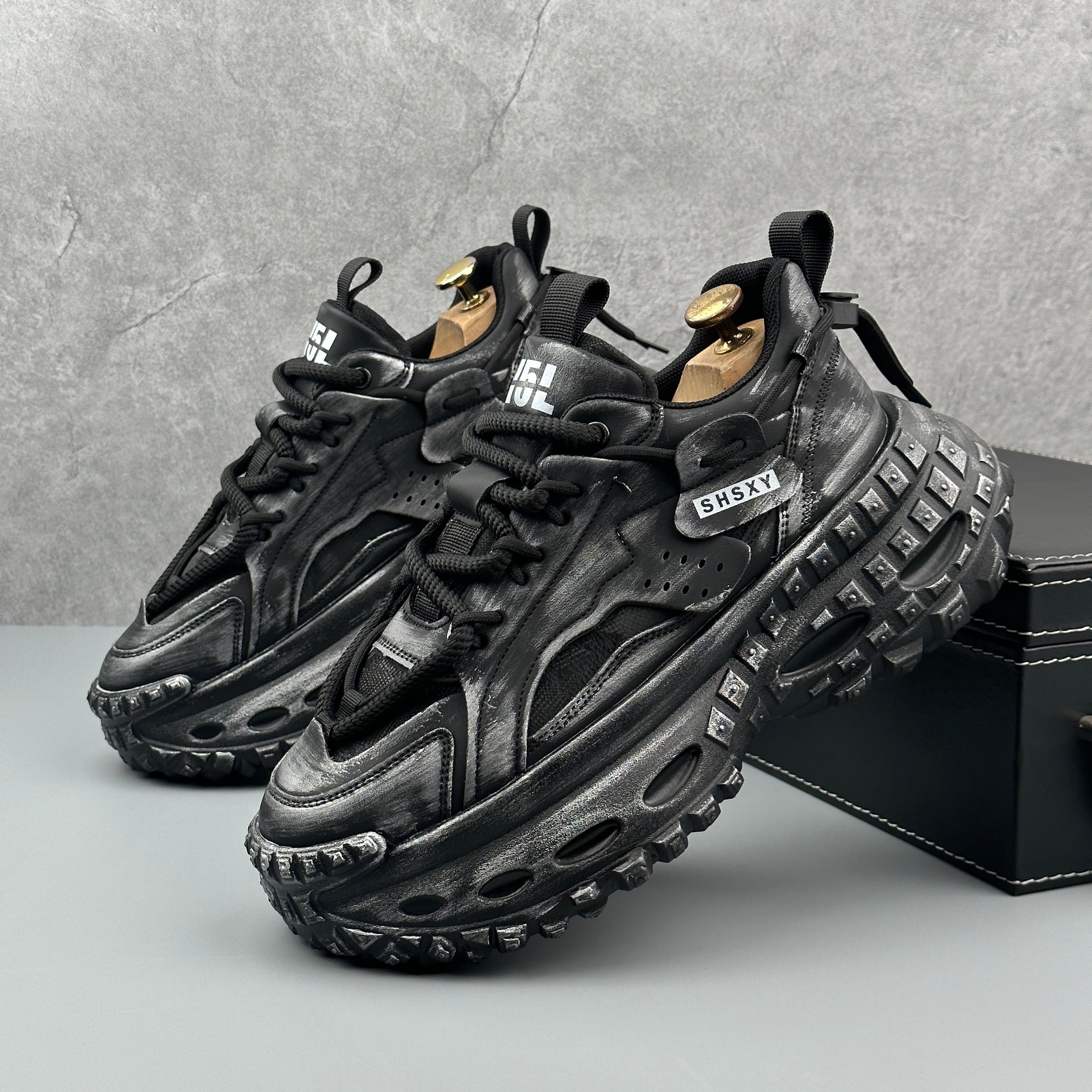 Hybriss RetroAir Black– Youth Dad Shoes