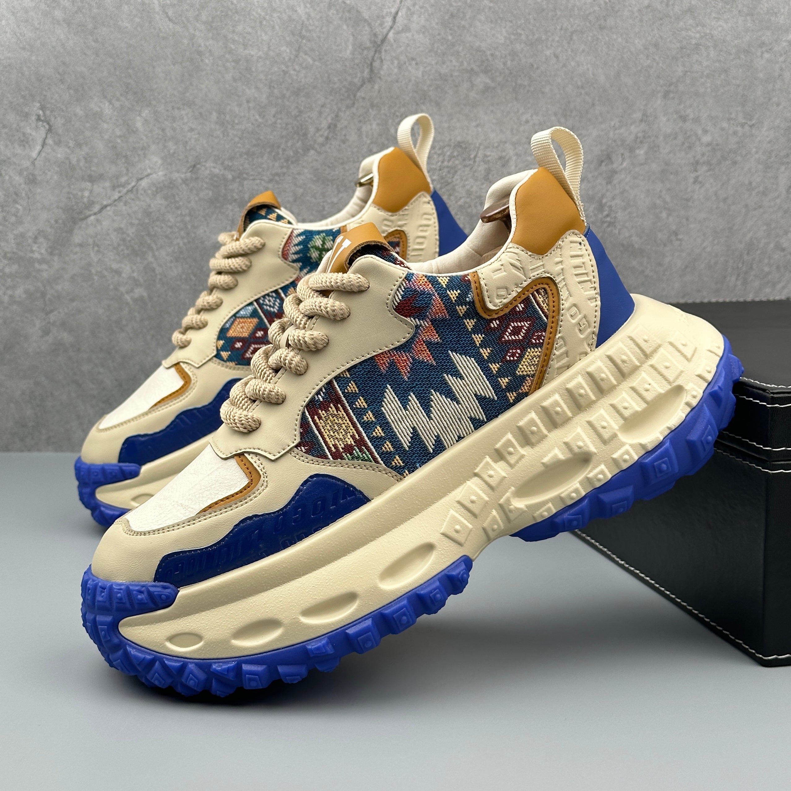 Hybriss EmbroRise Blue– Youth Dad Shoes