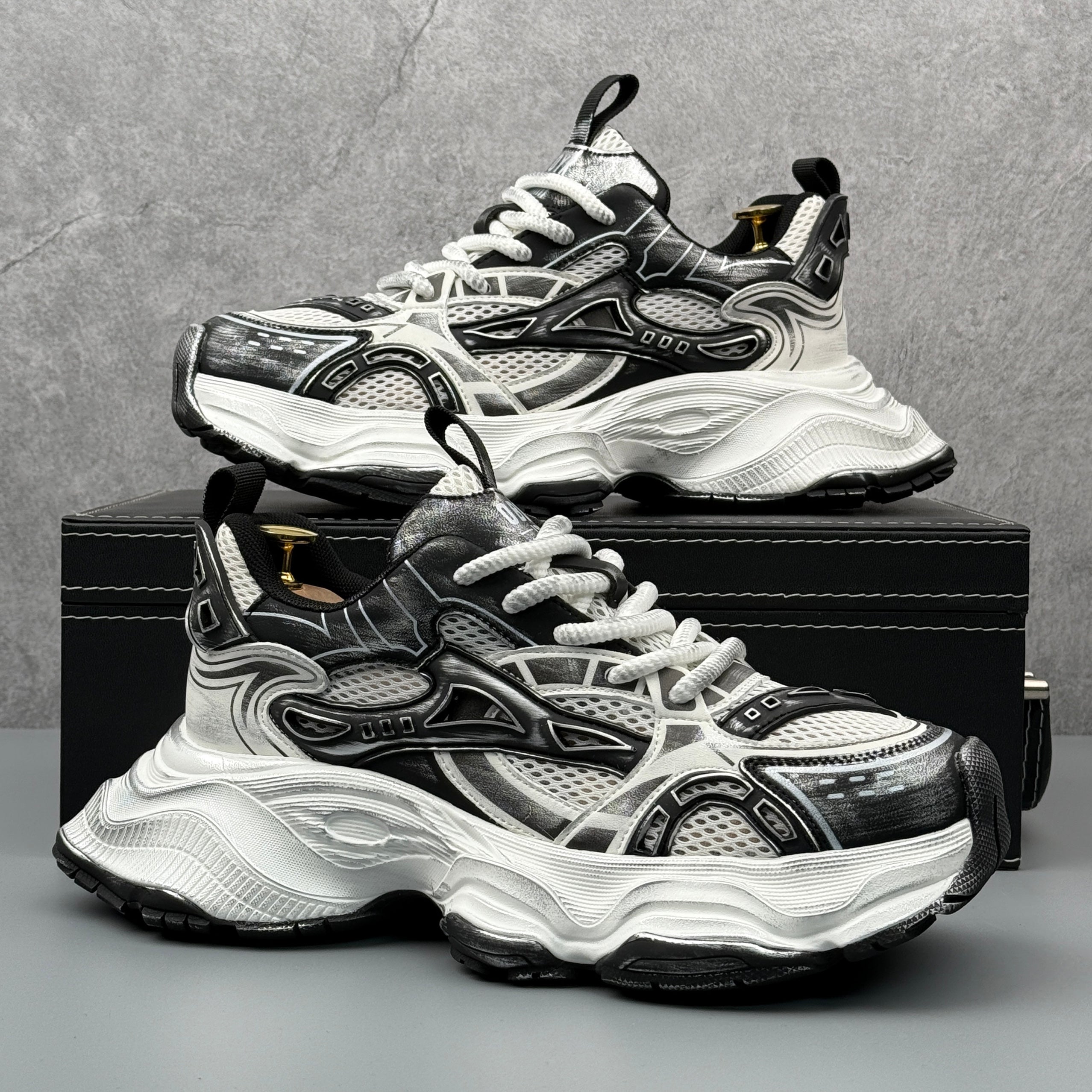 Hybriss DailyRetro Black– Sports & Casual Dad Shoes