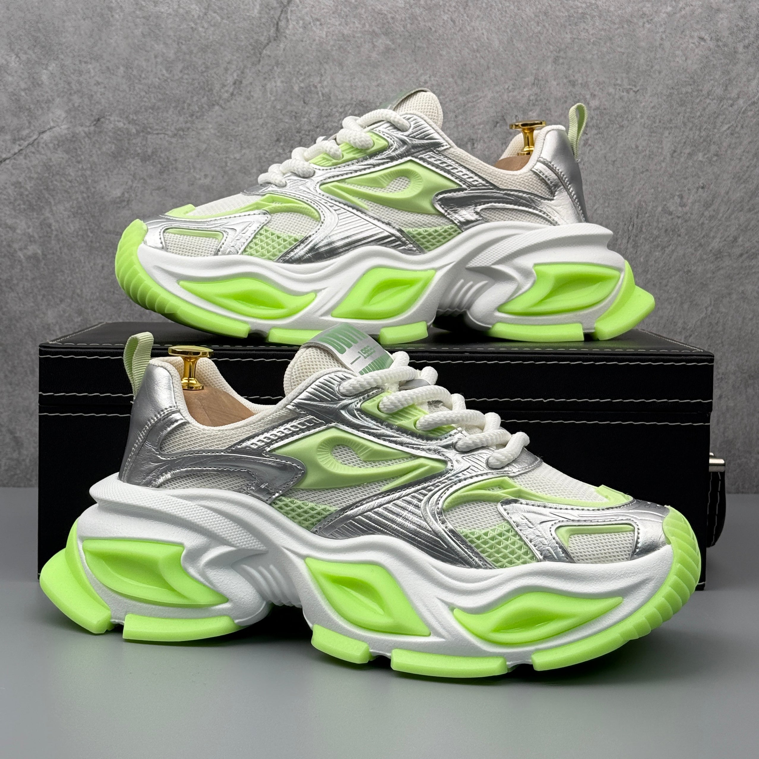 Hybriss ColorMatch Green– Mixed‑Material Dad Shoes