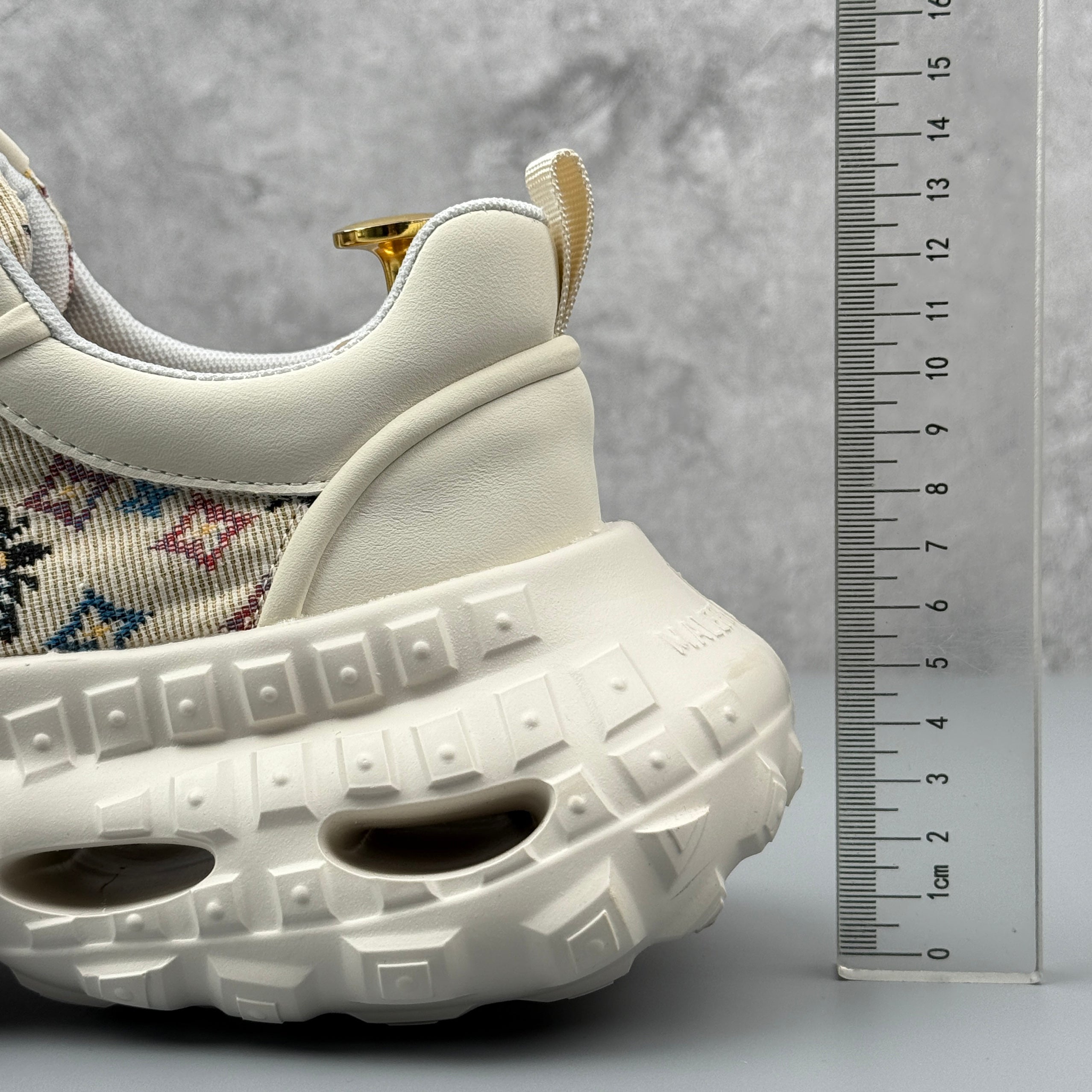 Hybriss DailyRiseCasual White– Casual Dad Shoes