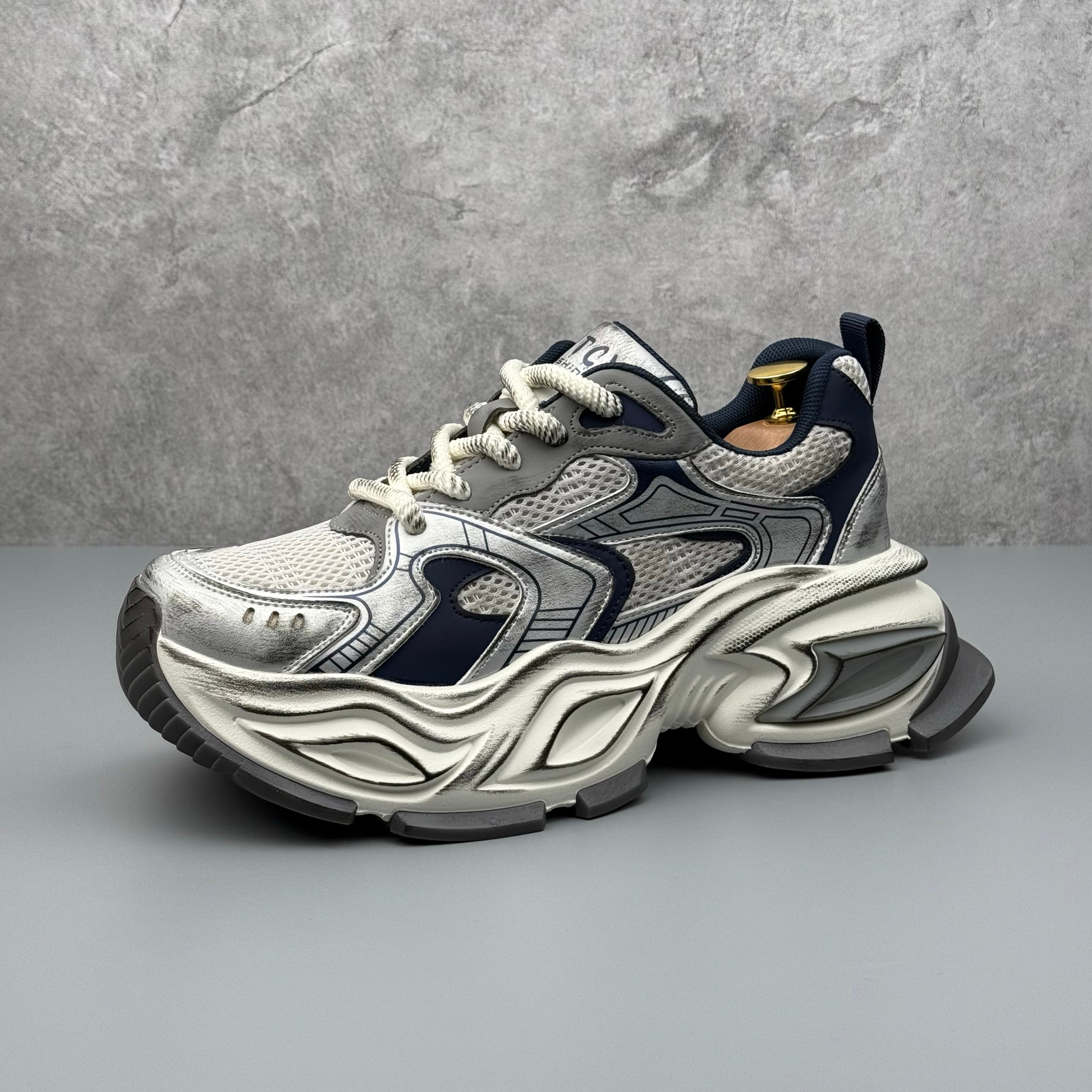 Hybriss UCOC PlainRise Blue– Youth Casual Dad Shoes