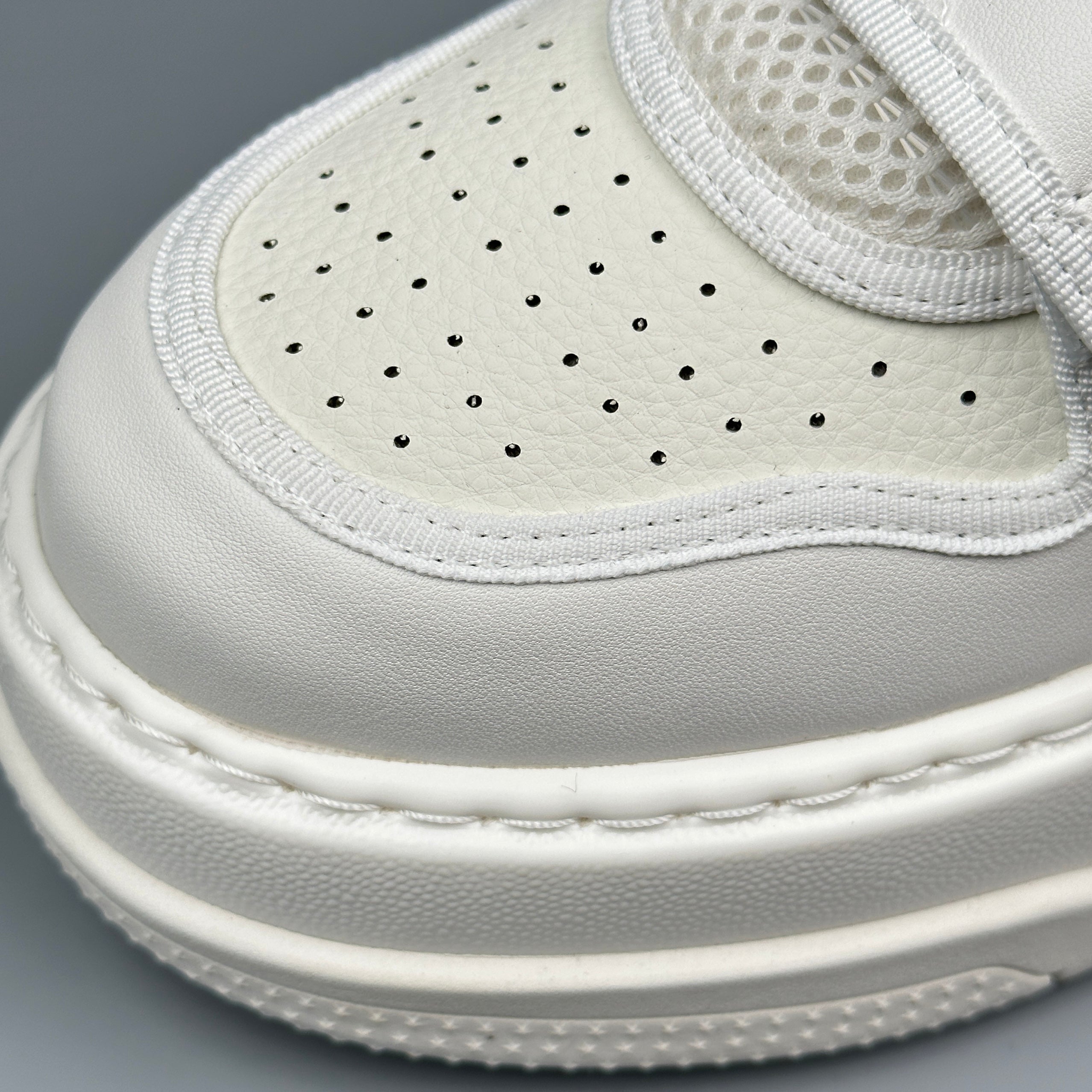 Hybriss KoreaLine – Mikrofaserleder White Shoes