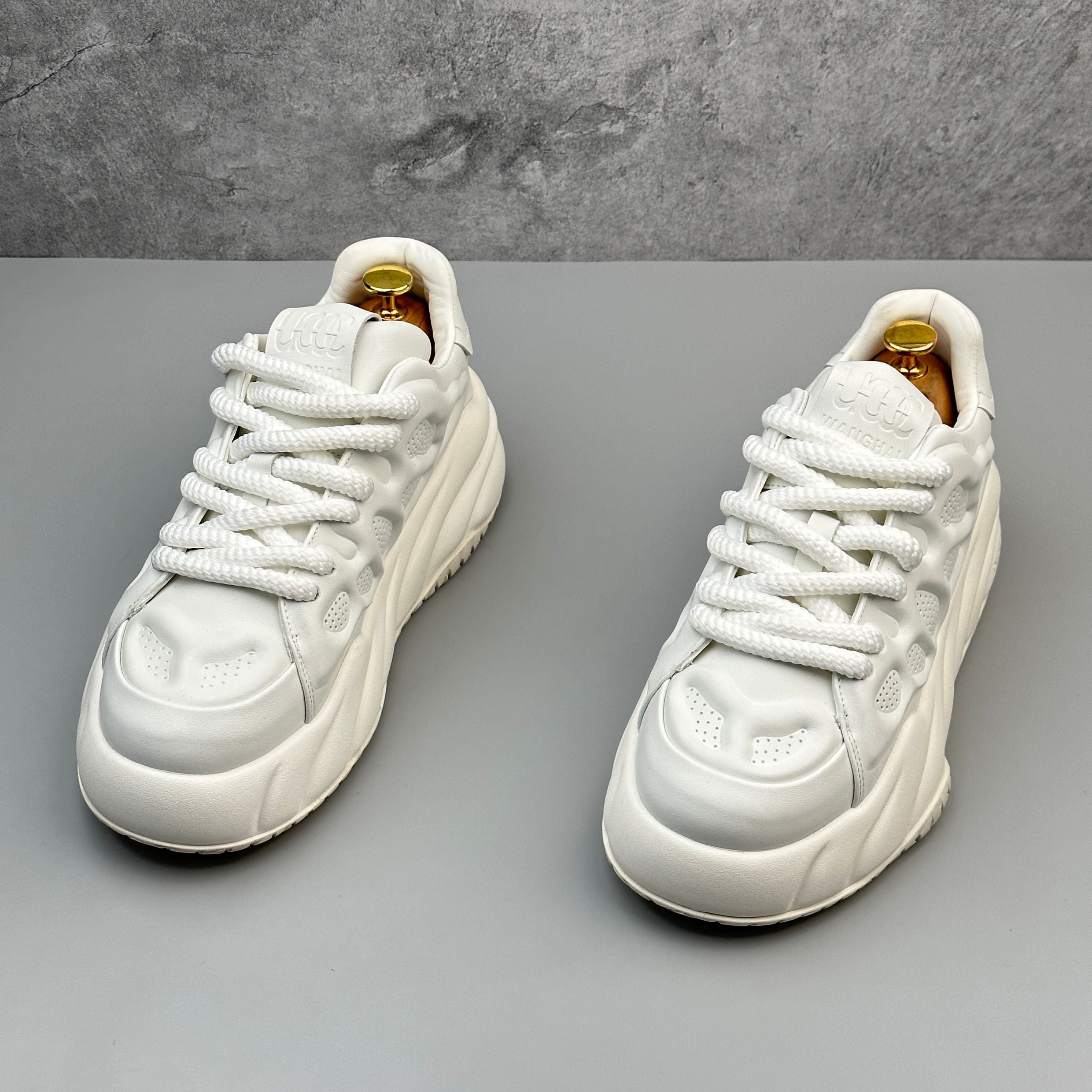 Hybriss DailyCarve White– Casual Dad Shoes