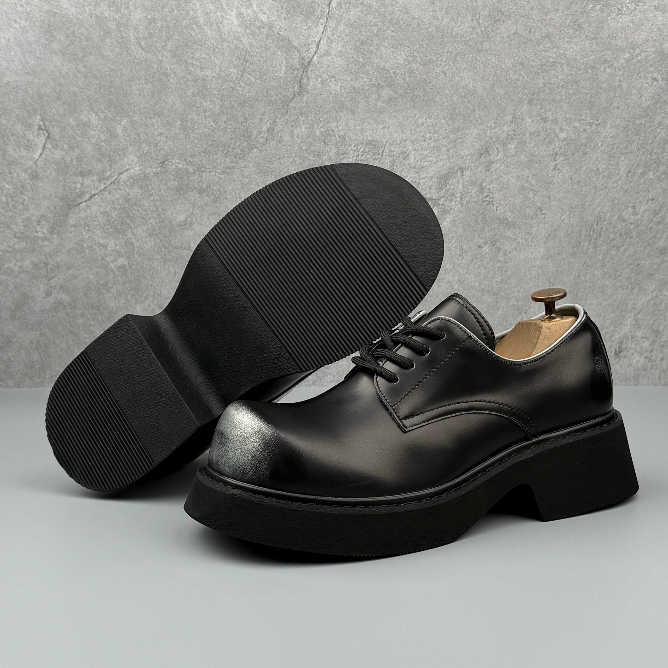 Hybriss LeisureCraft Silver– Goodyear Casual Leather Shoes