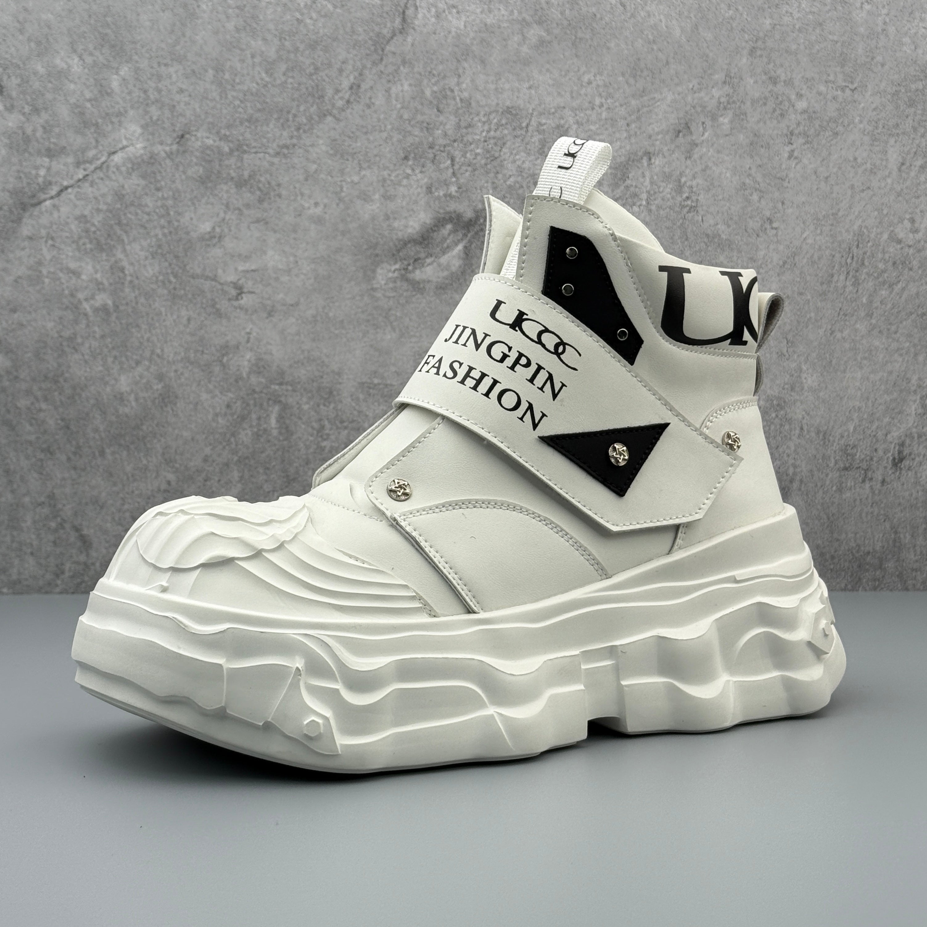 Hybriss Core– Minimalist Martin Boots