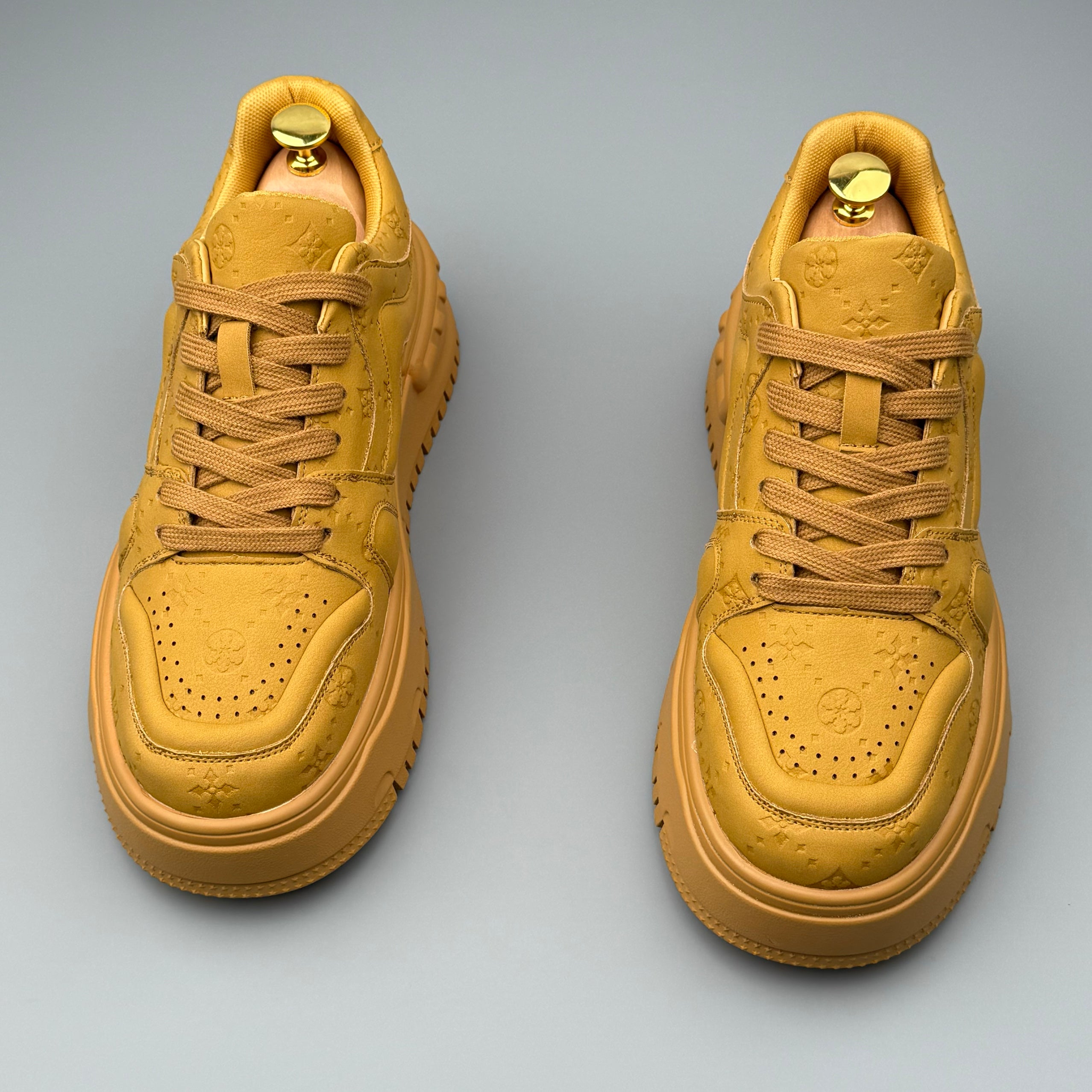 Hybriss CarveLine Camel– Mikrofaserleder Sneakers