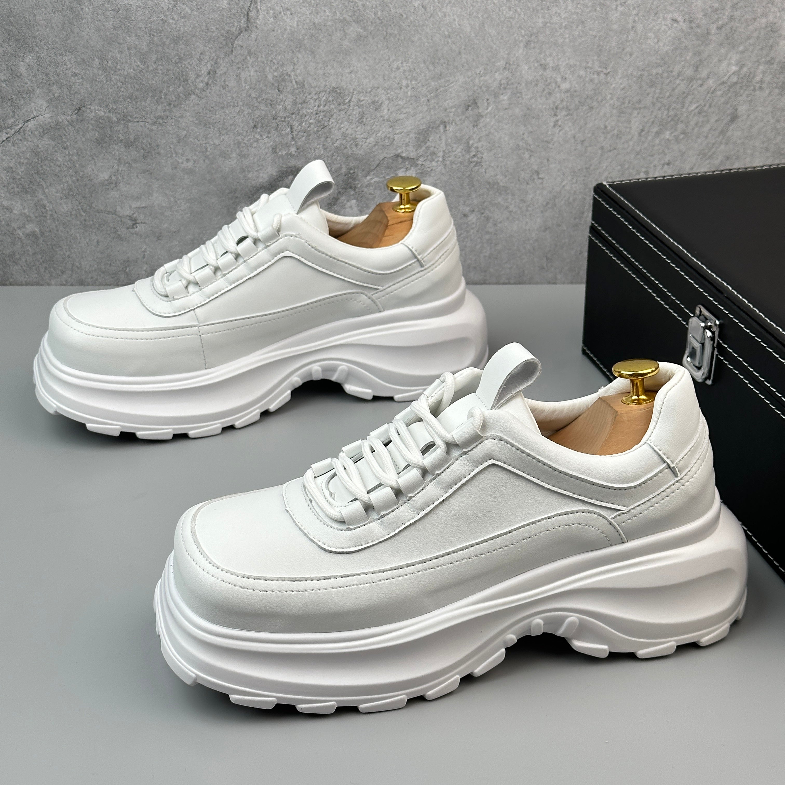 Hybriss CoreLift – Microfiber Leather Dad Shoes