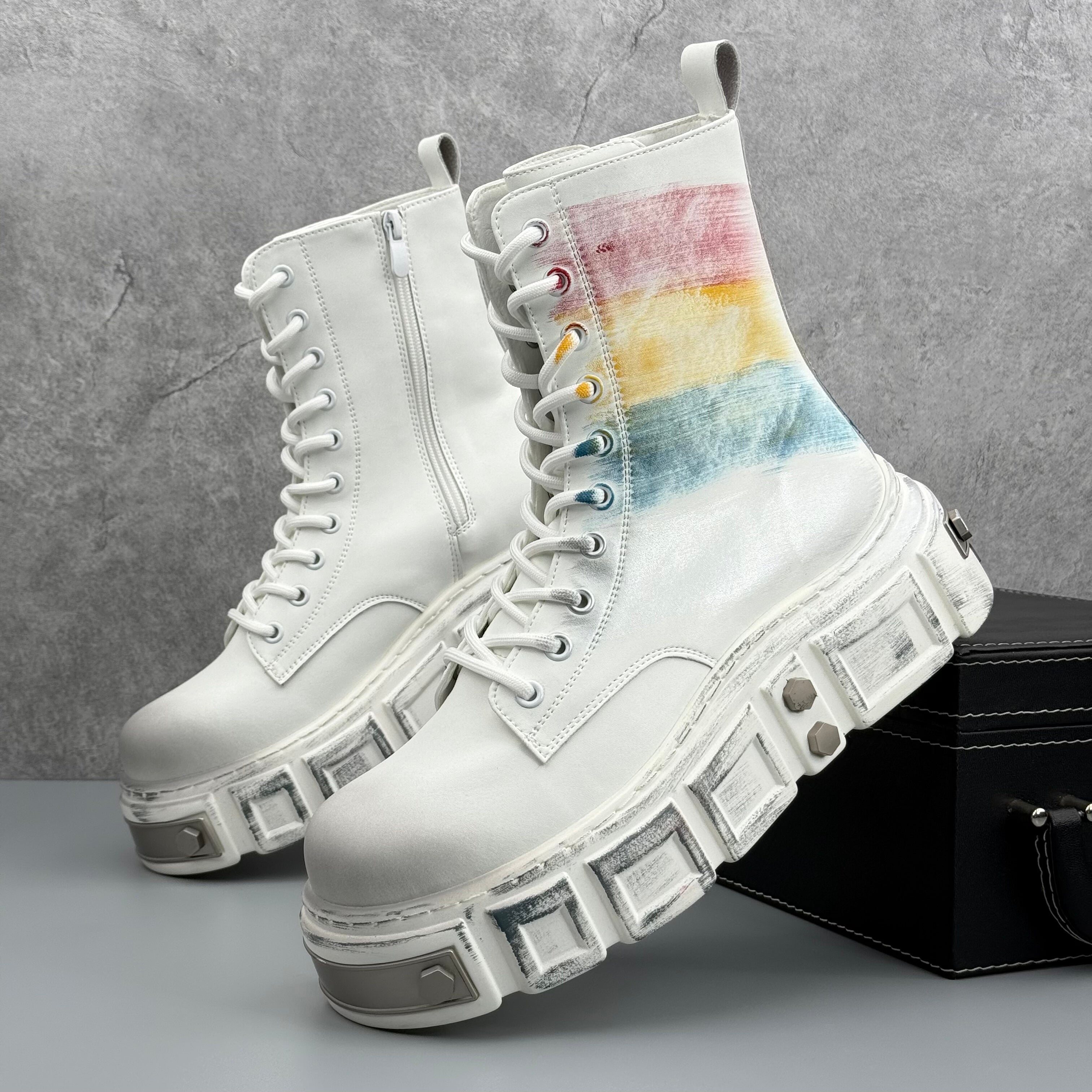 Hybriss Prism– Rainbow Martin Boots