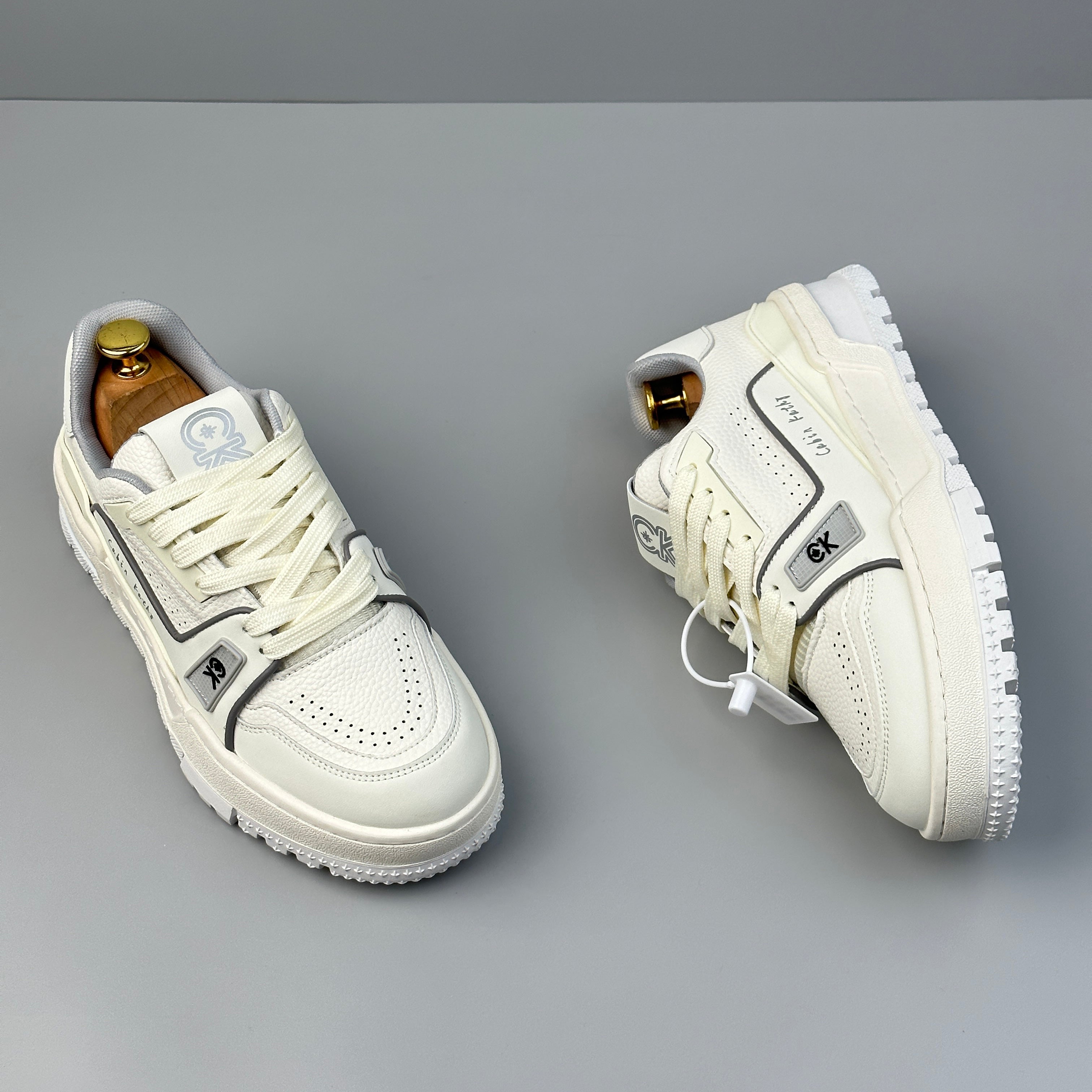 Hybriss KoreaSplice White Gray– Mikrofaserleder Sneakers