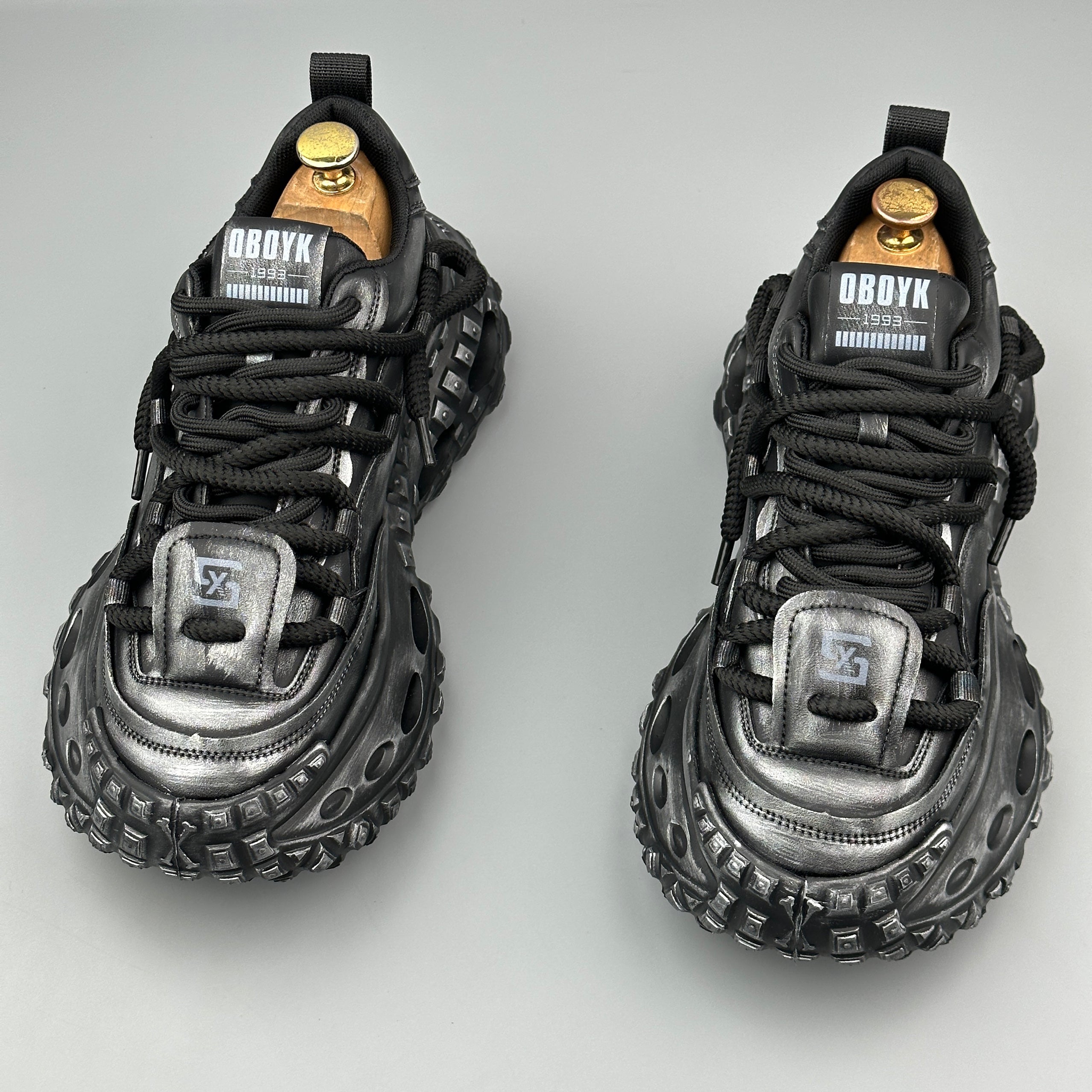 Hybriss WeaveEdge Black– Youth Dad Shoes