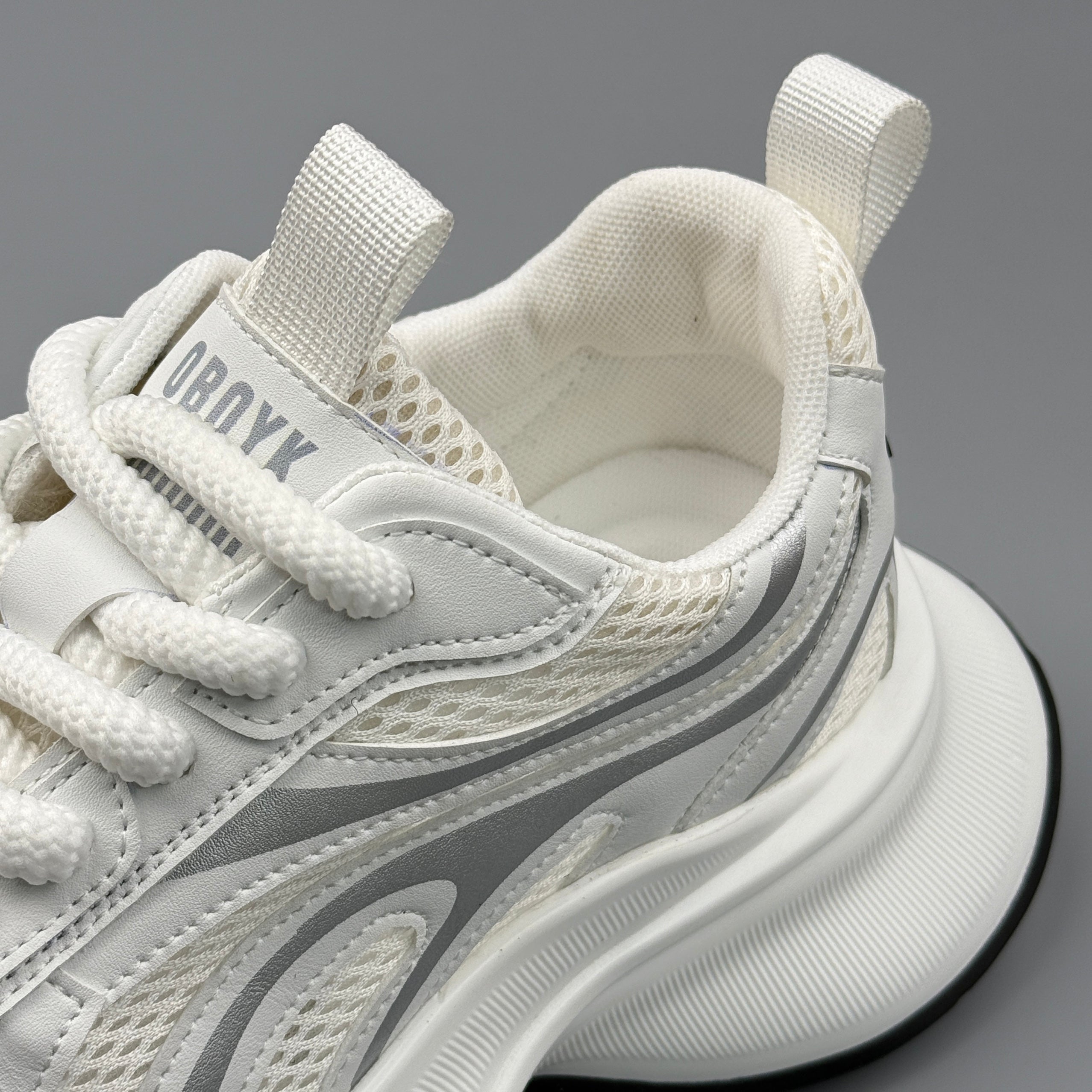 Hybriss UCOC EnerLift White– Youth Dad Shoes