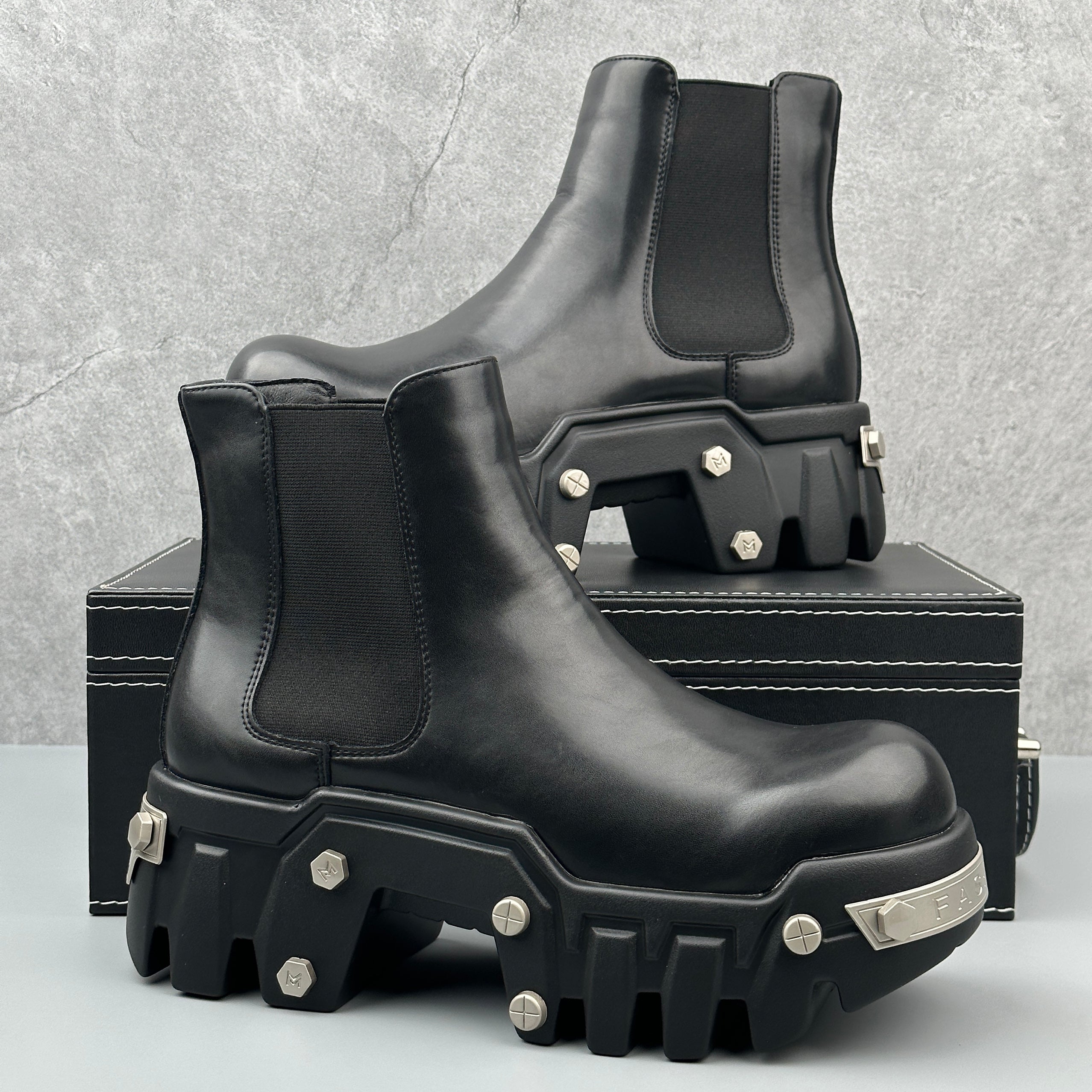 Hybriss Havoc– Punk Chelsea Boots