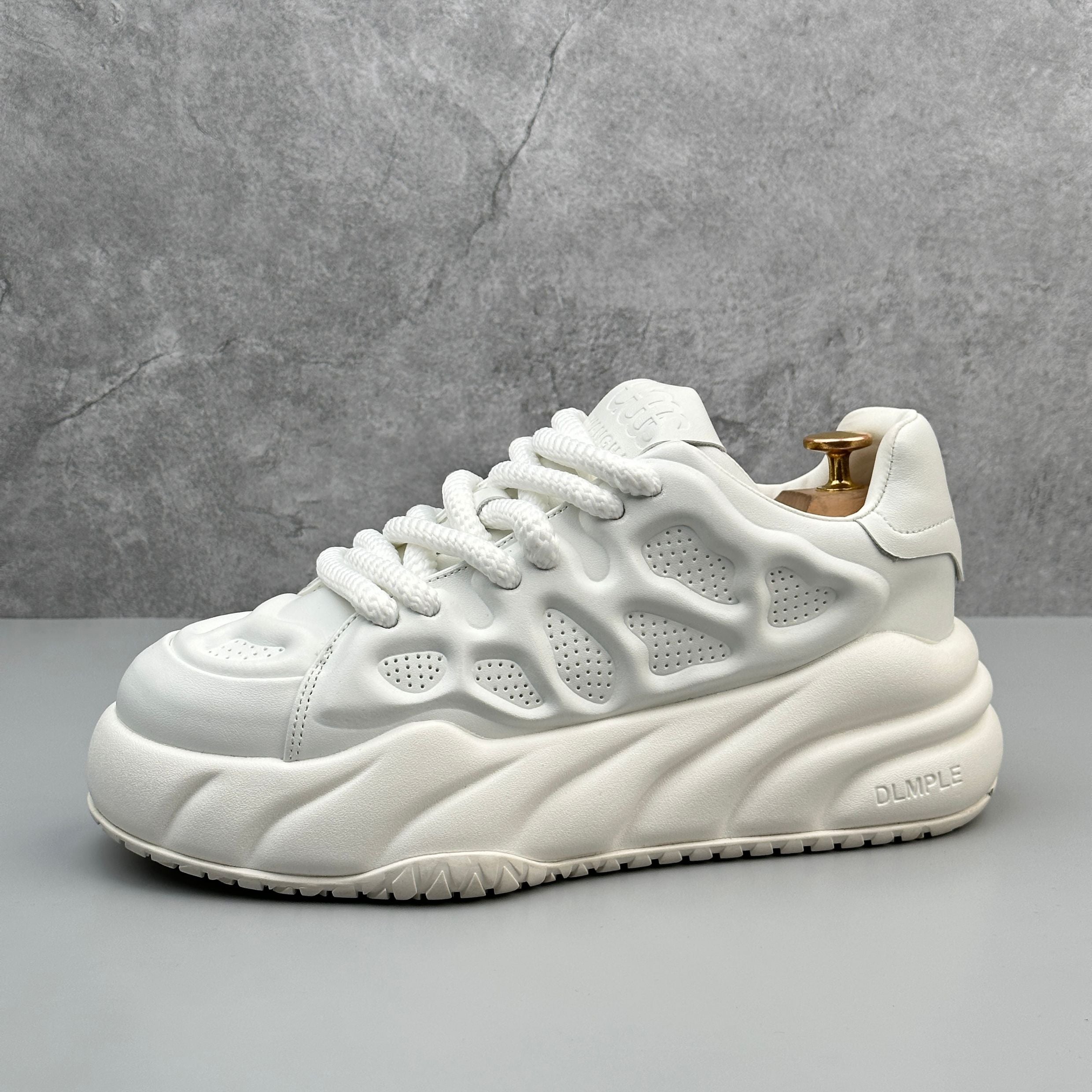 Hybriss DailyCarve White– Casual Dad Shoes