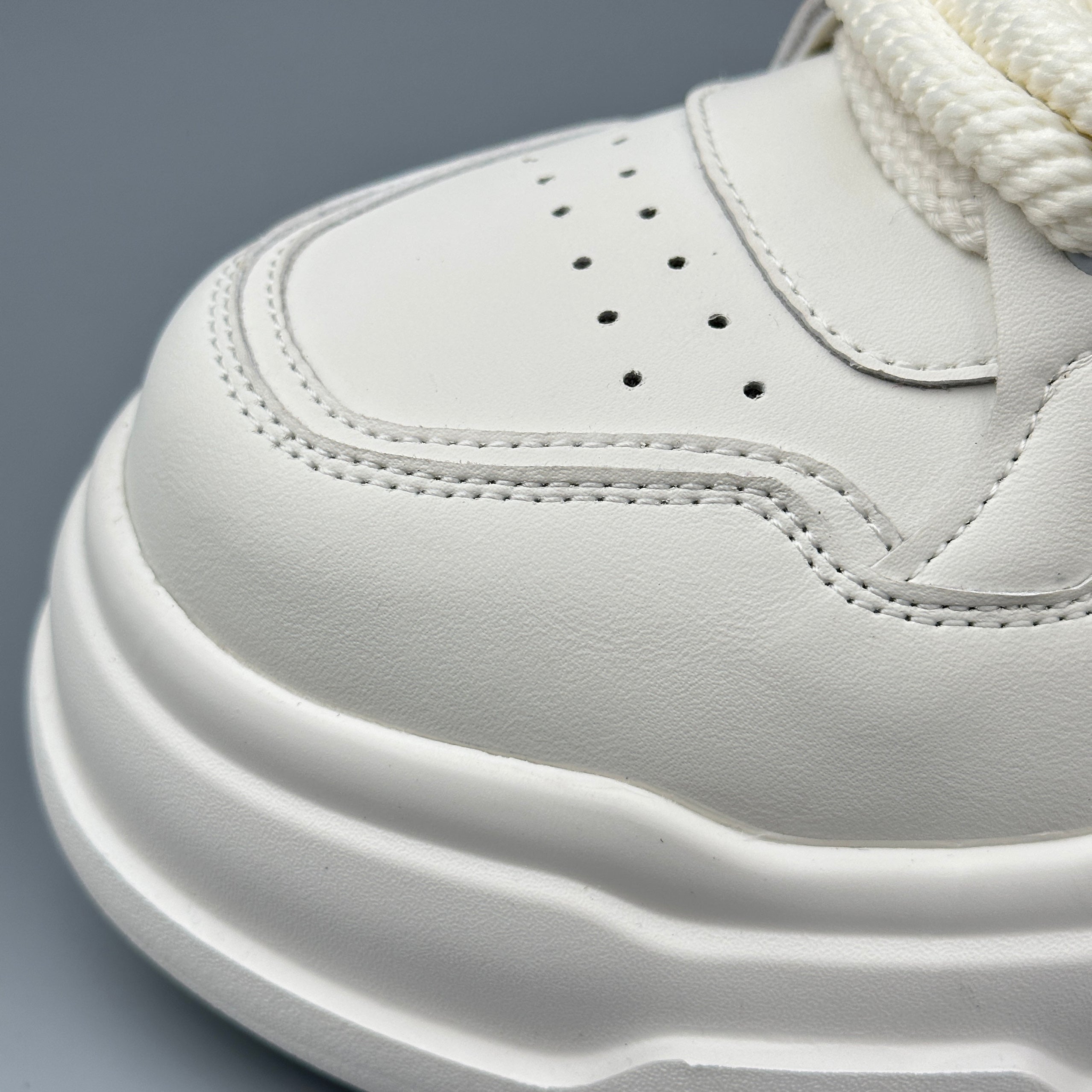 Hybriss CabuncciCore – Mikrofaserleder White Shoes