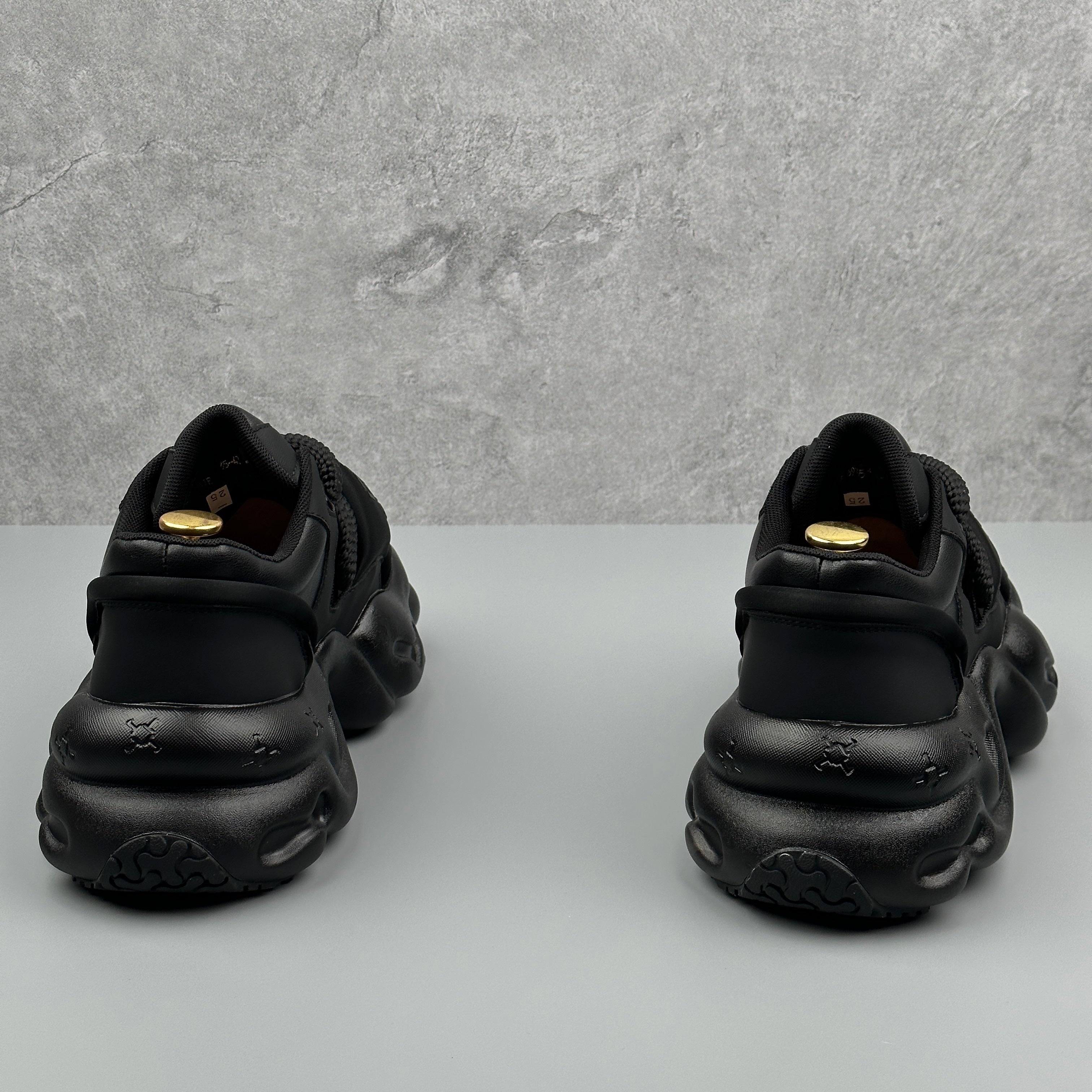 Hybriss WeaveCore Black– Youth Dad Shoes