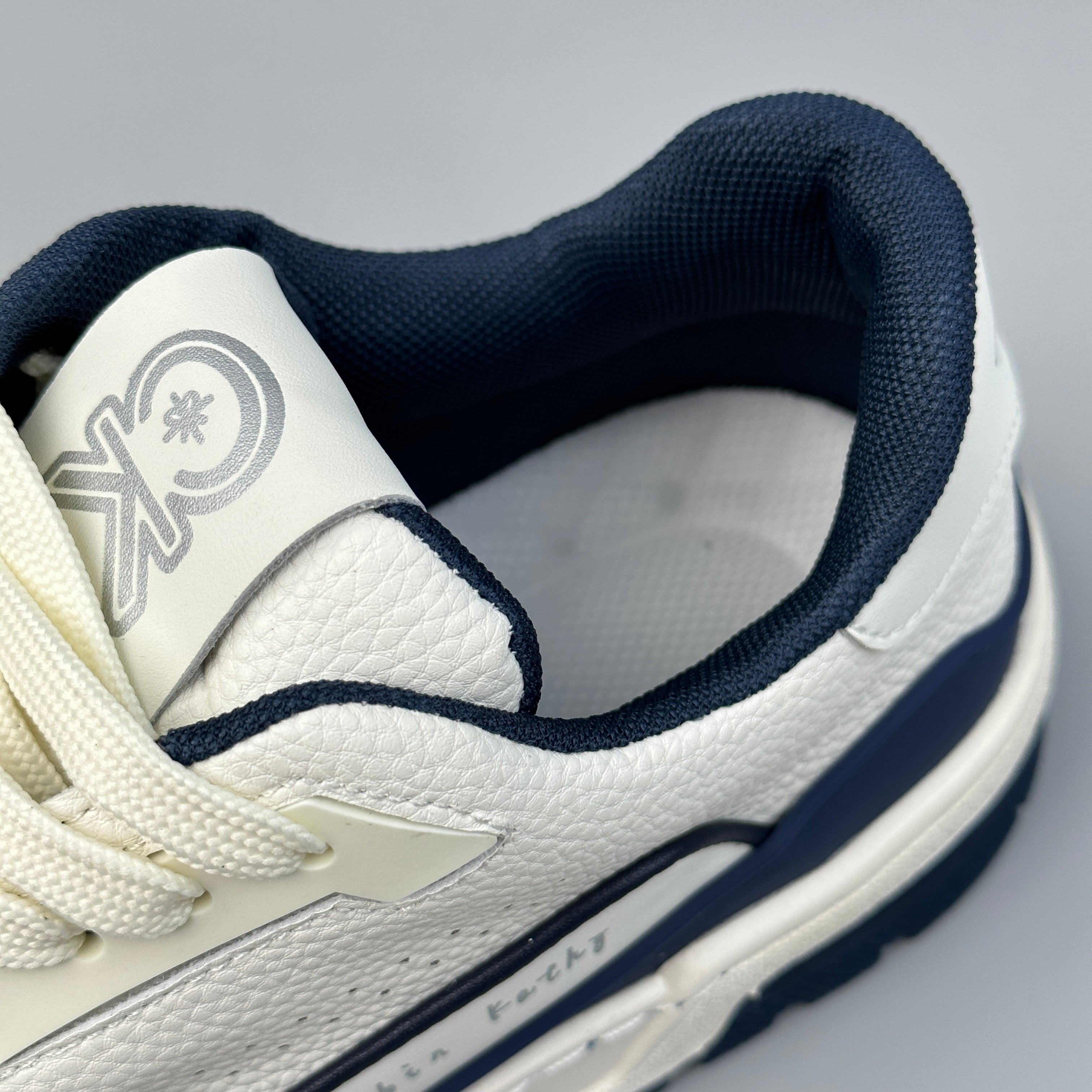 Hybriss KoreaSplice – Mikrofaserleder Sneakers