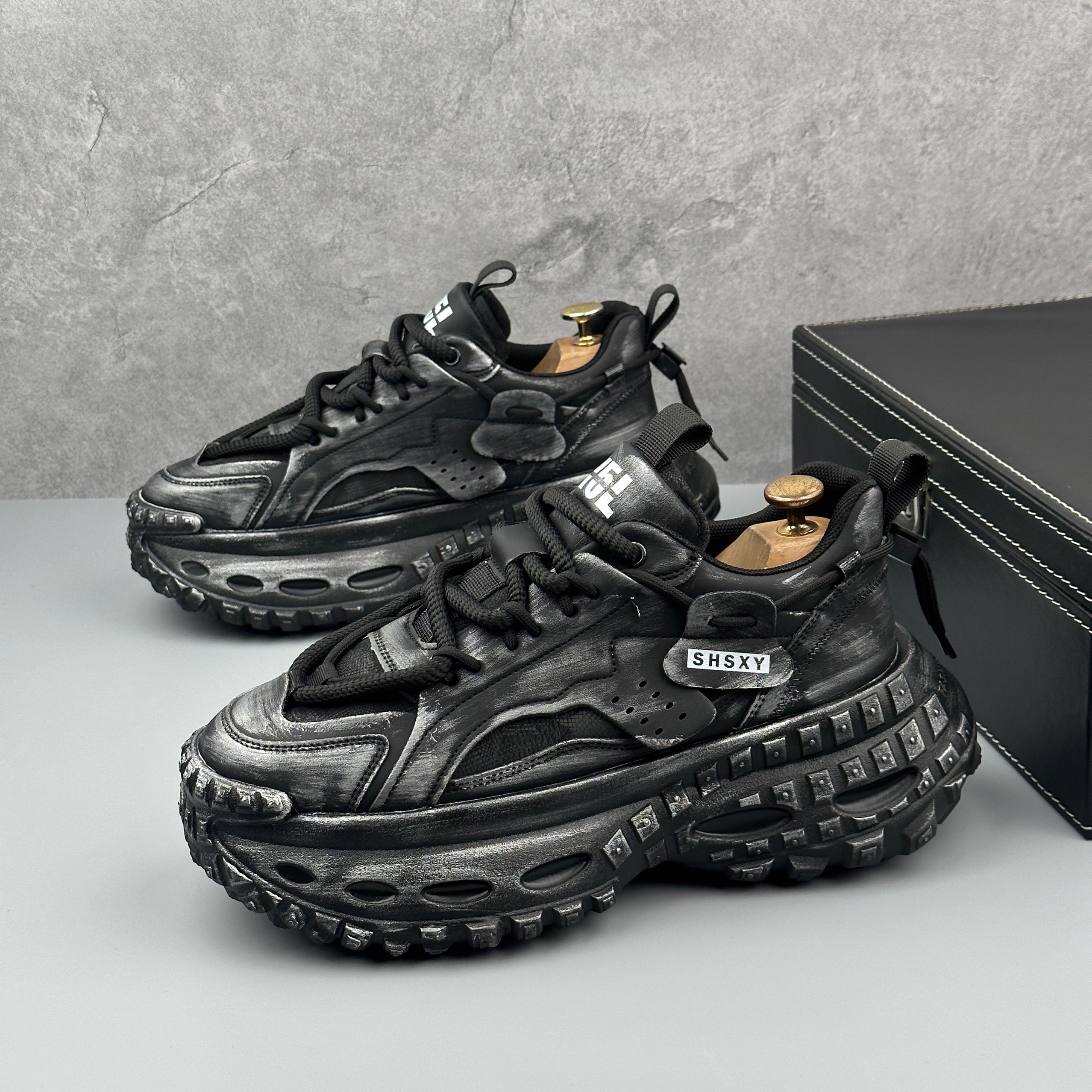 Hybriss RetroAir Black– Youth Dad Shoes