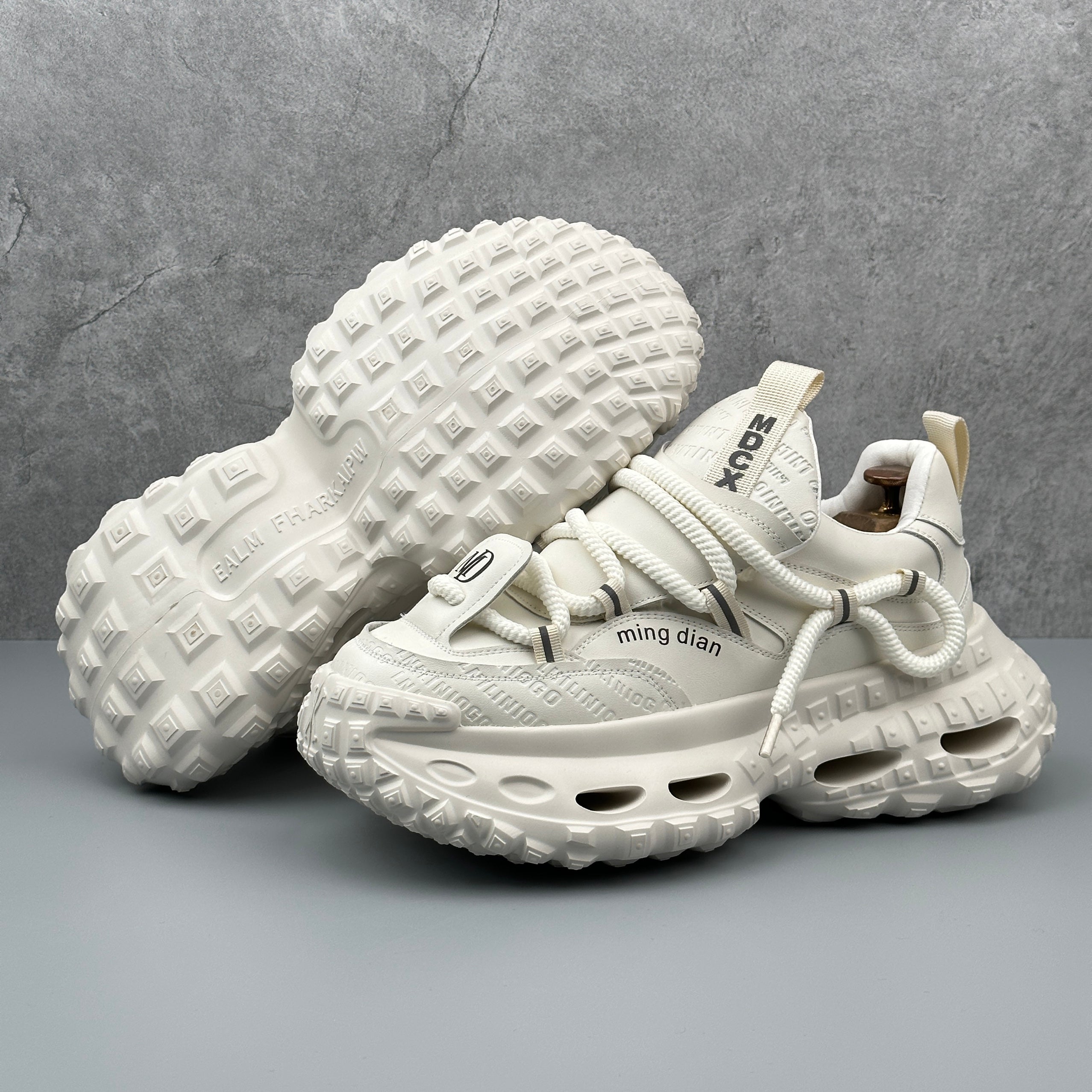 Hybriss Cabuncci Ascendor White– Youth Dad Shoes