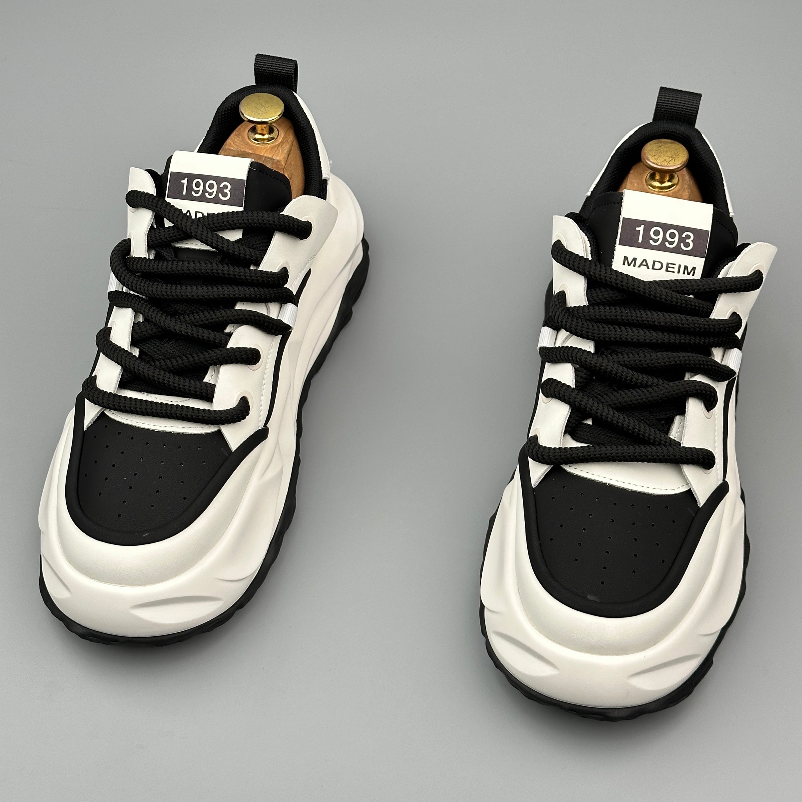 Hybriss PureStep   Black White– Youth Trend White Shoes