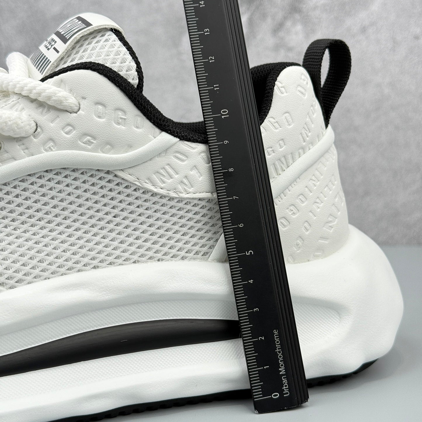 Hybriss Retro Wave Chunky Runner Sneaker