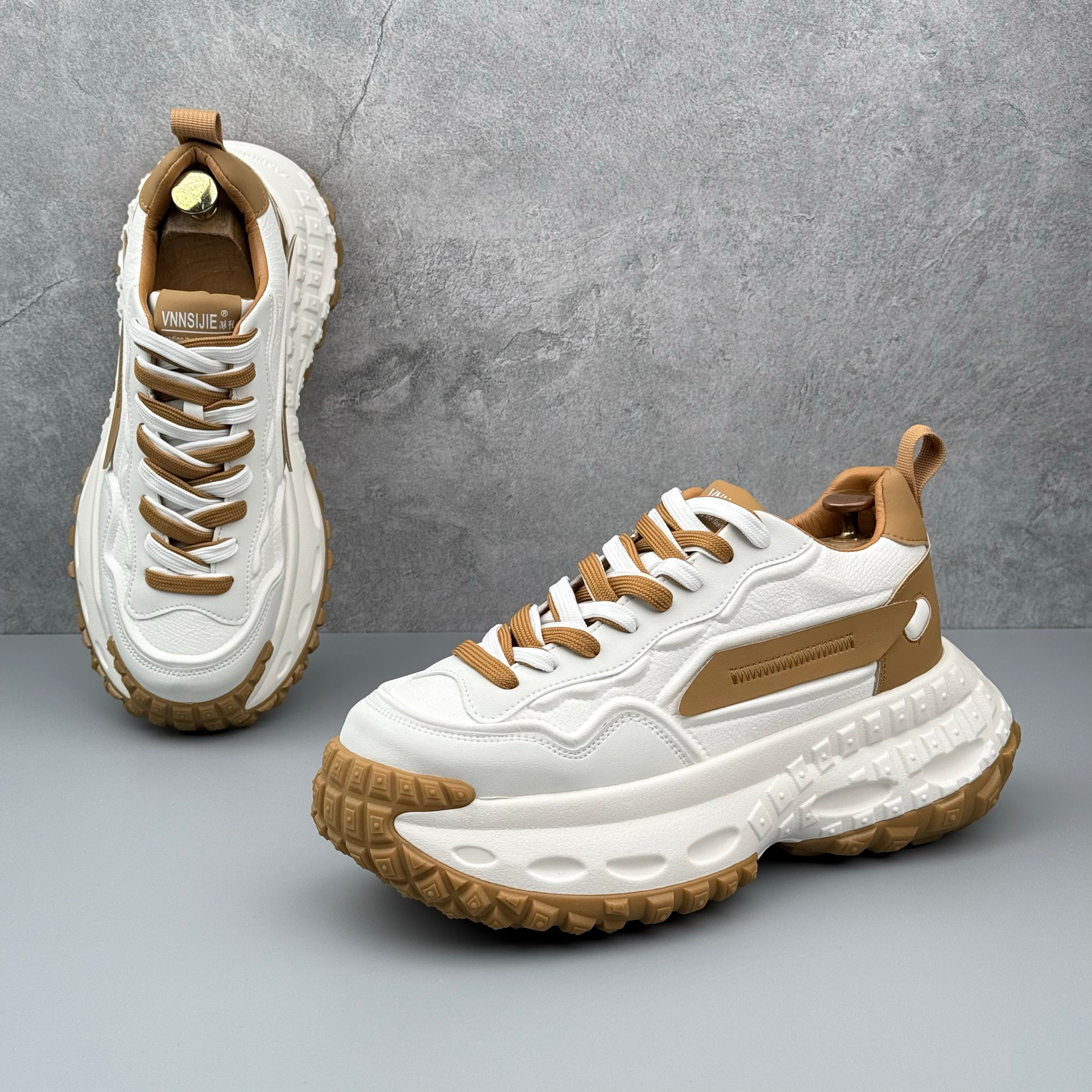 Hybriss ElevateCore White Camel– Youth Dad Shoes