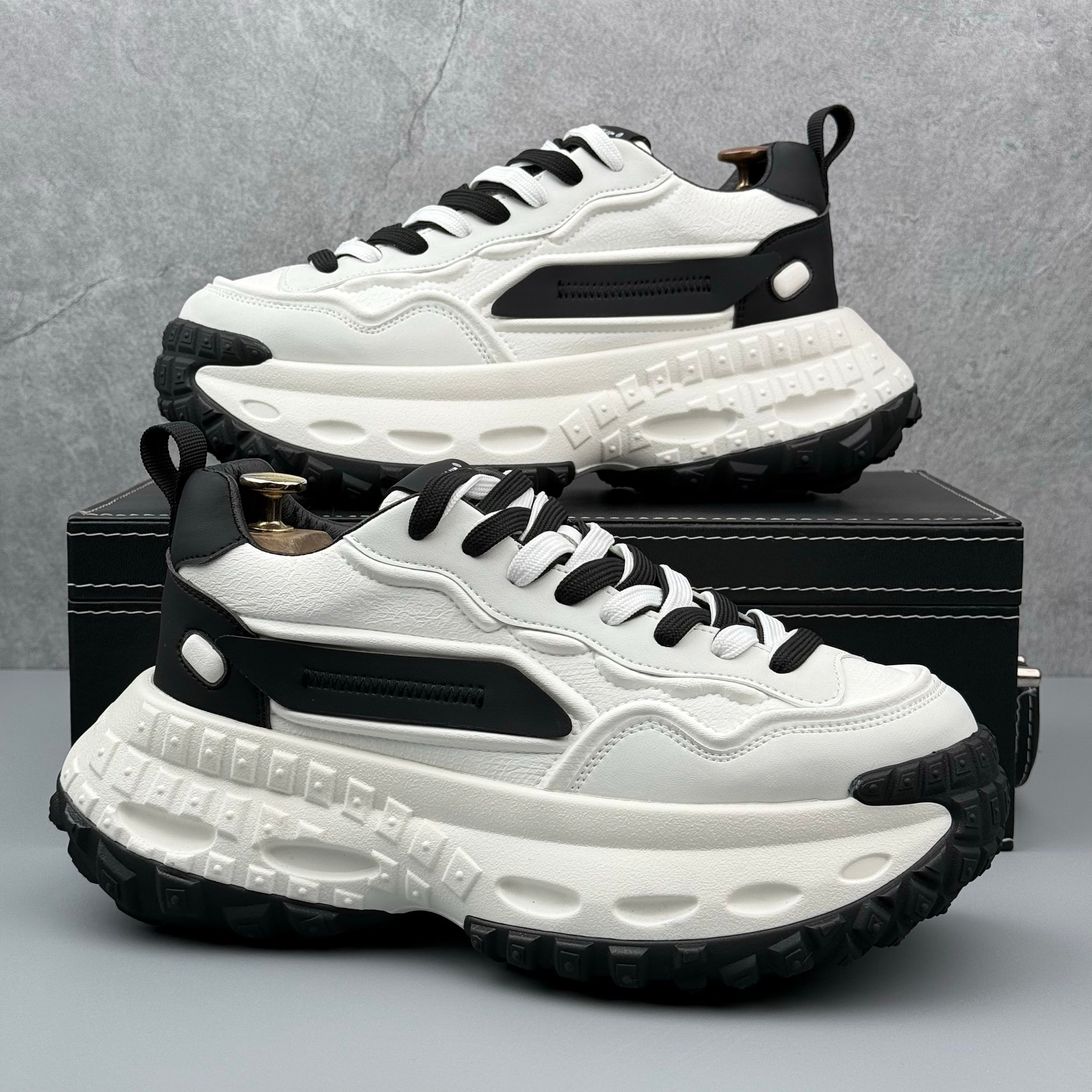 Hybriss ElevateCore Black White– Youth Dad Shoes