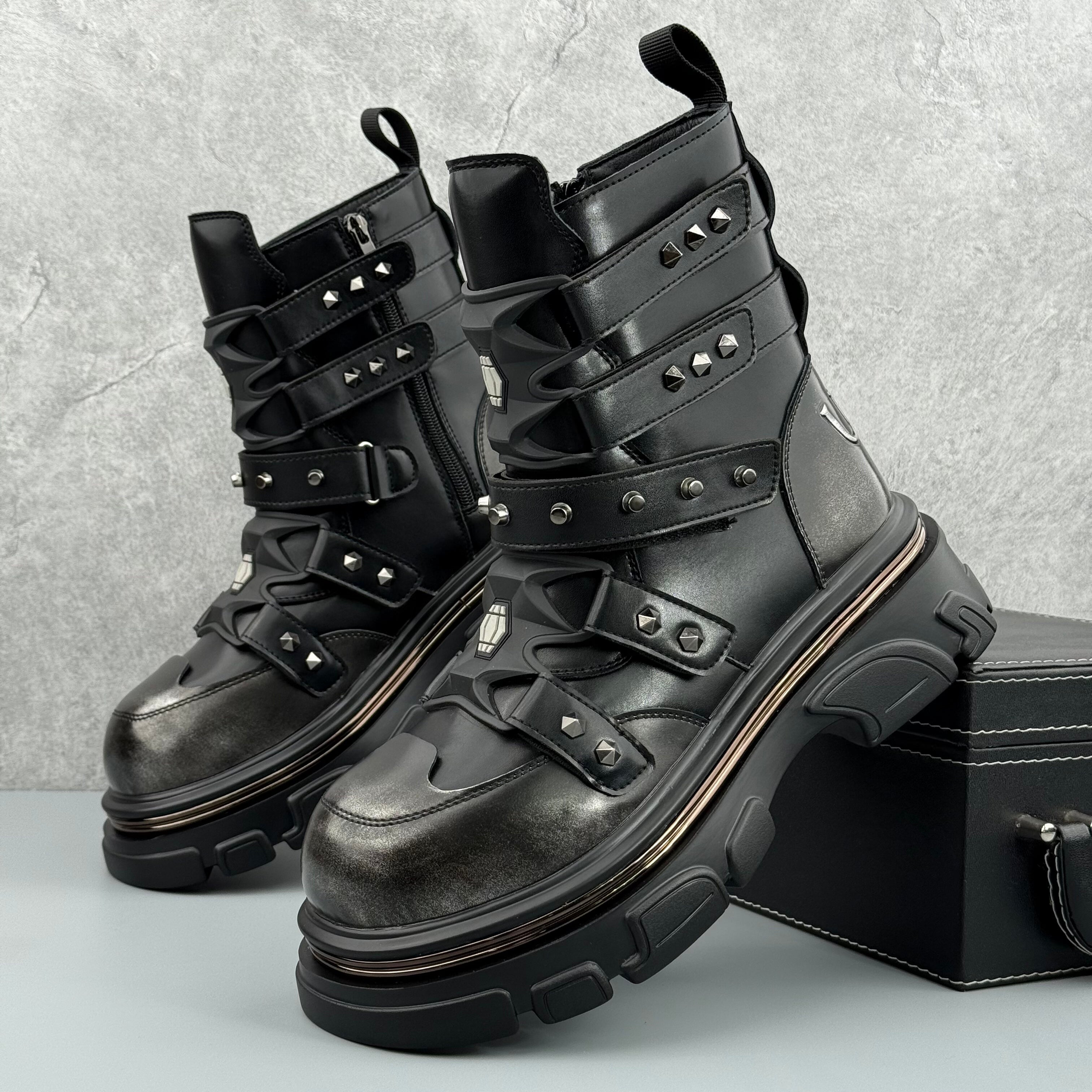 Hybriss Aegon– Retro Silber Martin Boots