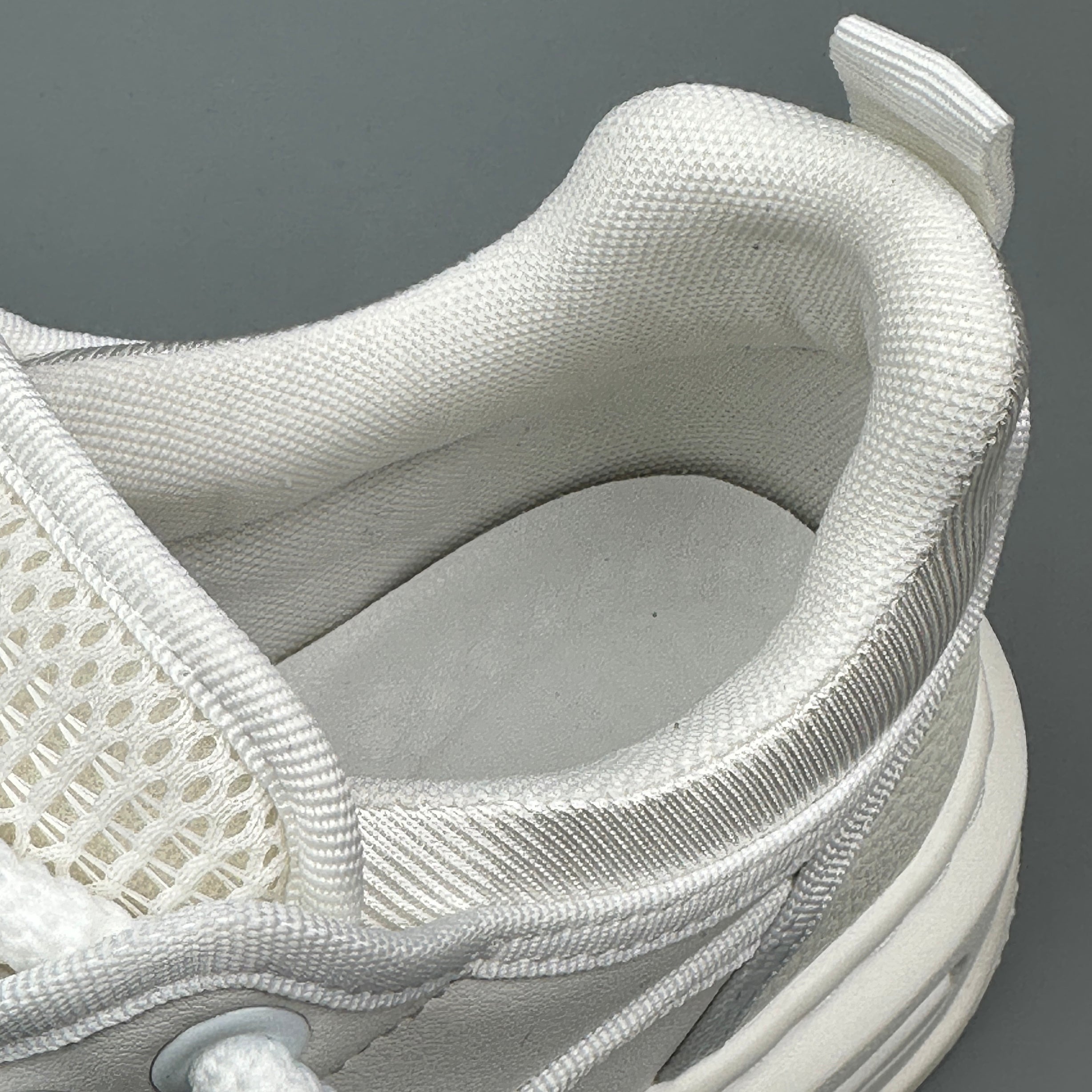 Hybriss KoreaLine – Mikrofaserleder White Shoes