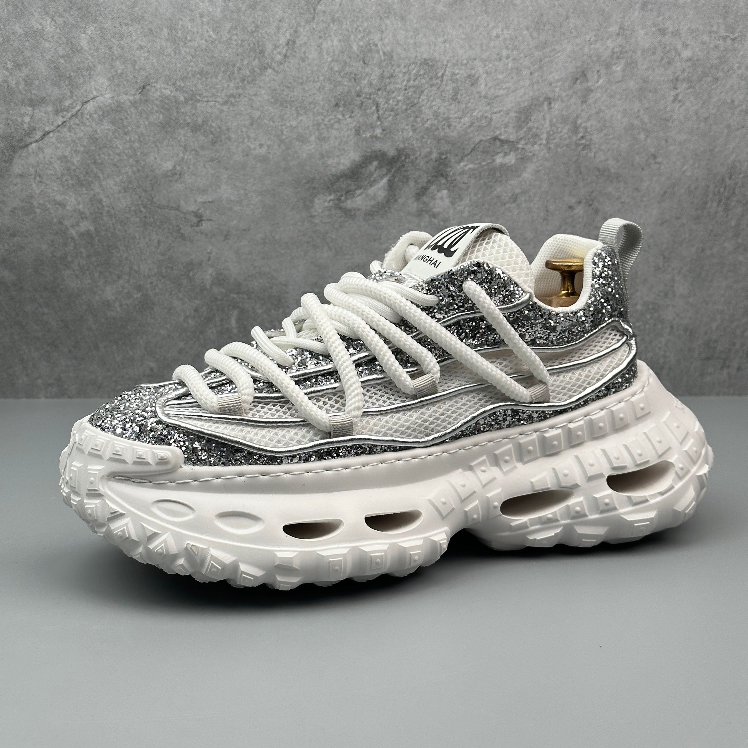 Hybriss ShineWeave White– Youthful Dad Shoes