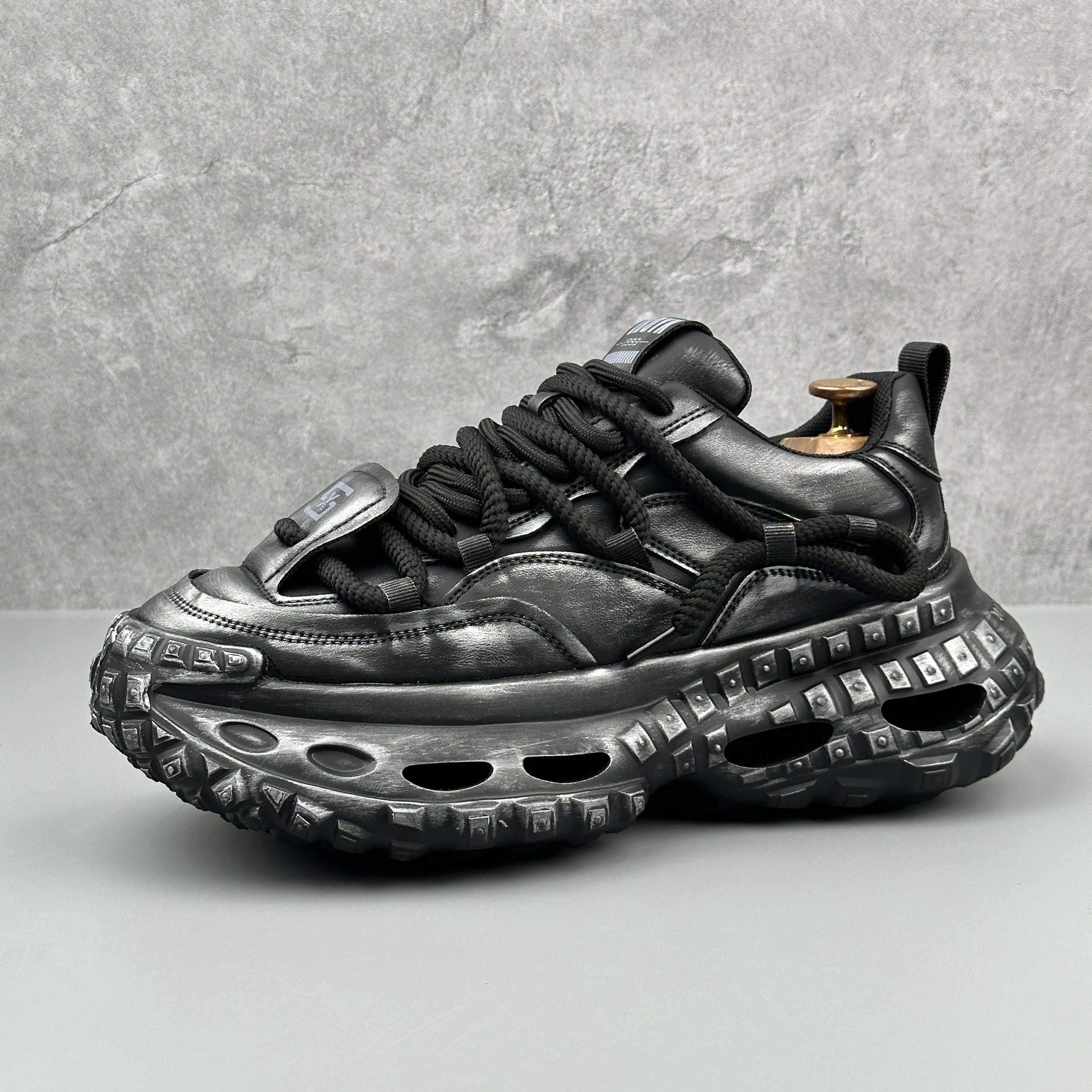 Hybriss WeaveEdge Black– Youth Dad Shoes