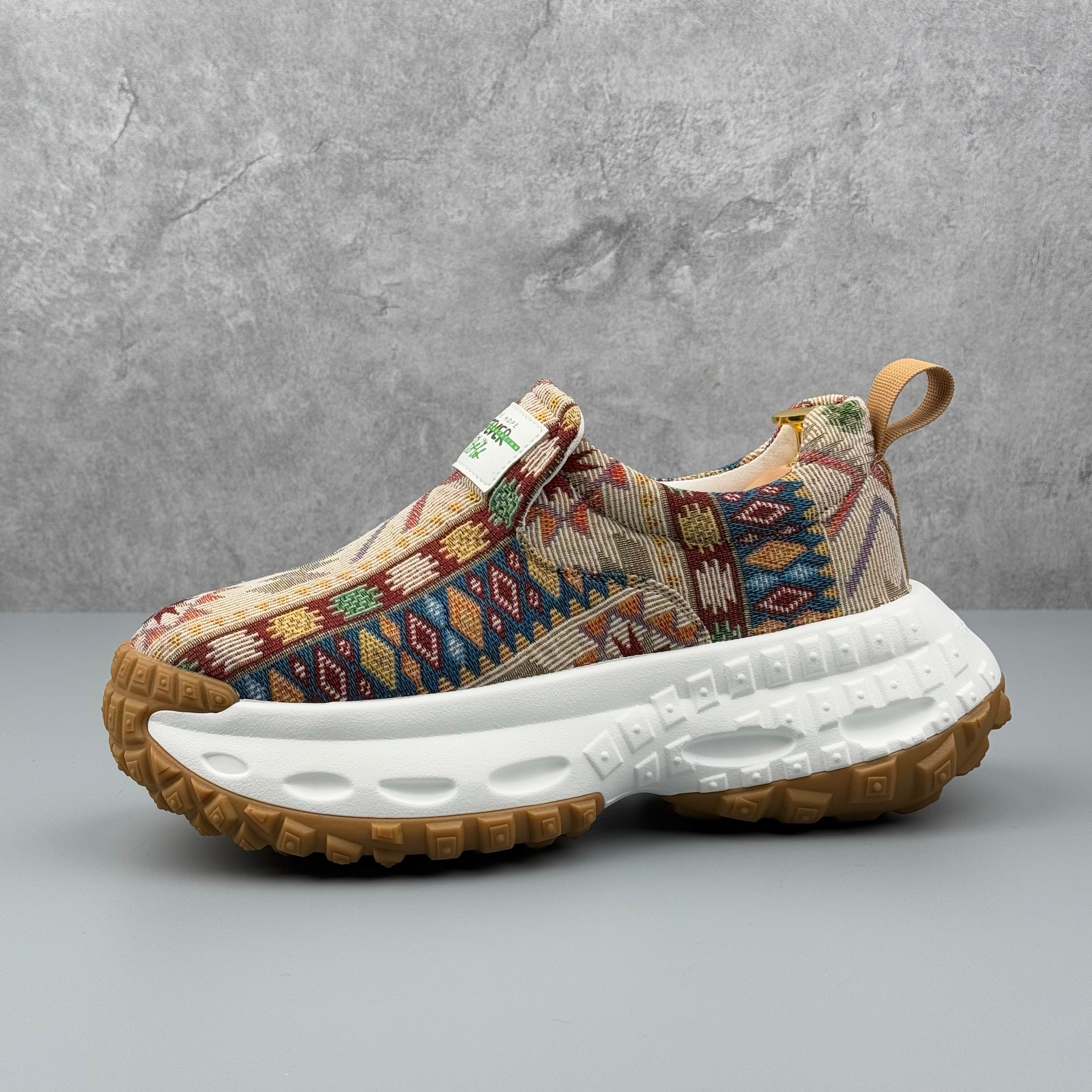 Hybriss Vnnsijie EmbroAir Yellow– Sporty Casual Slip-On Shoes