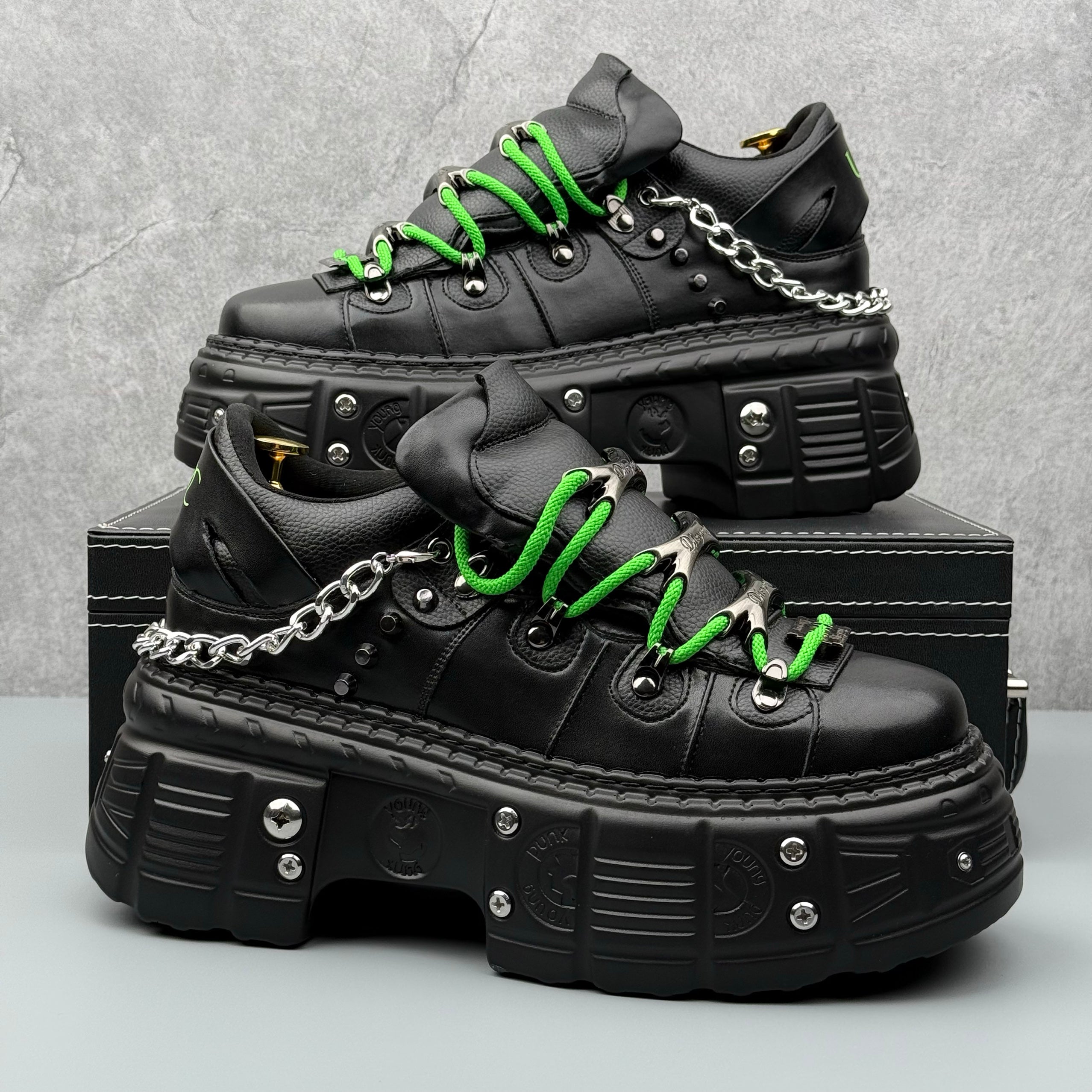 Hybriss PunkMetal Black Green– Punk Dad Shoes