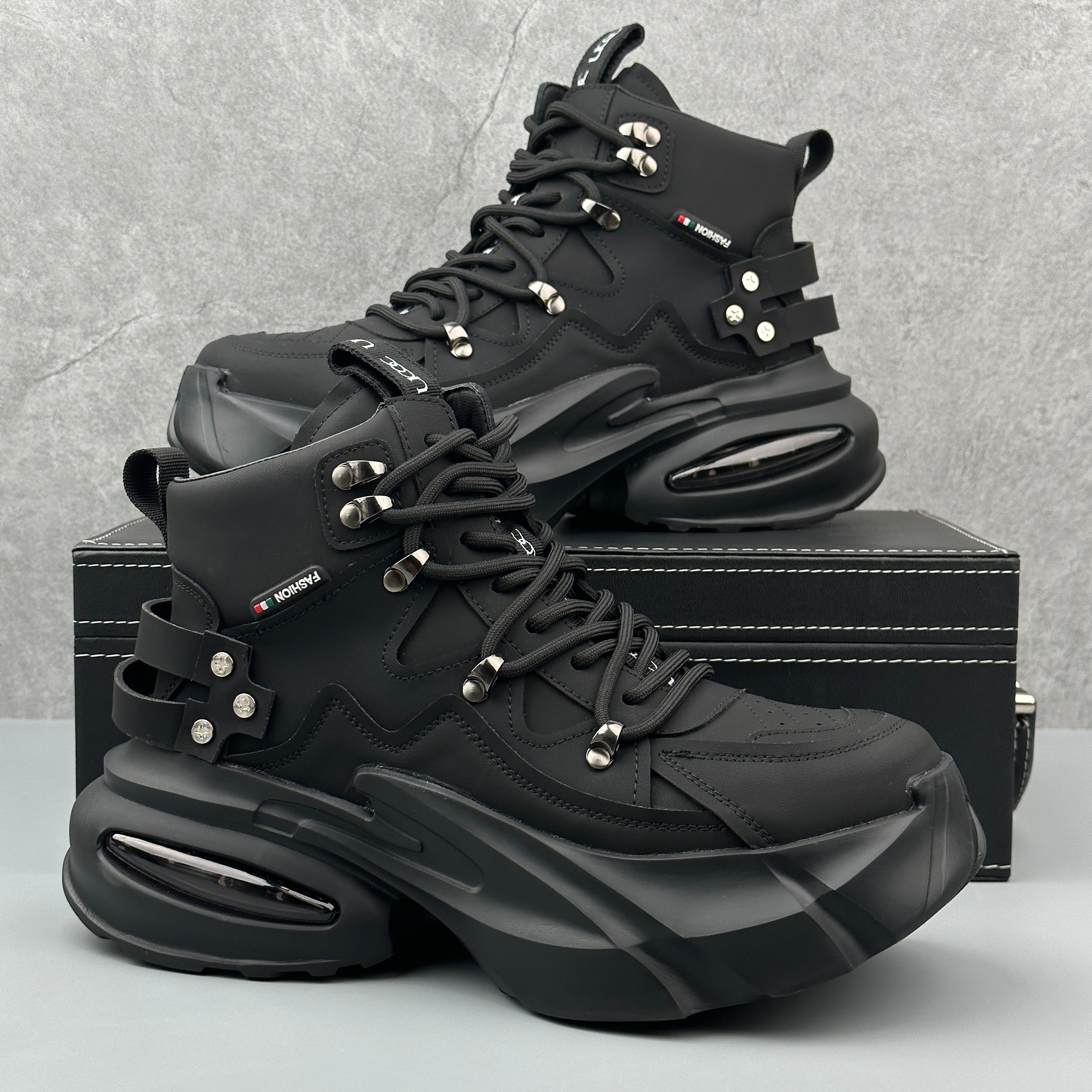 Hybriss Prism– Color Blocking Cargo Boots