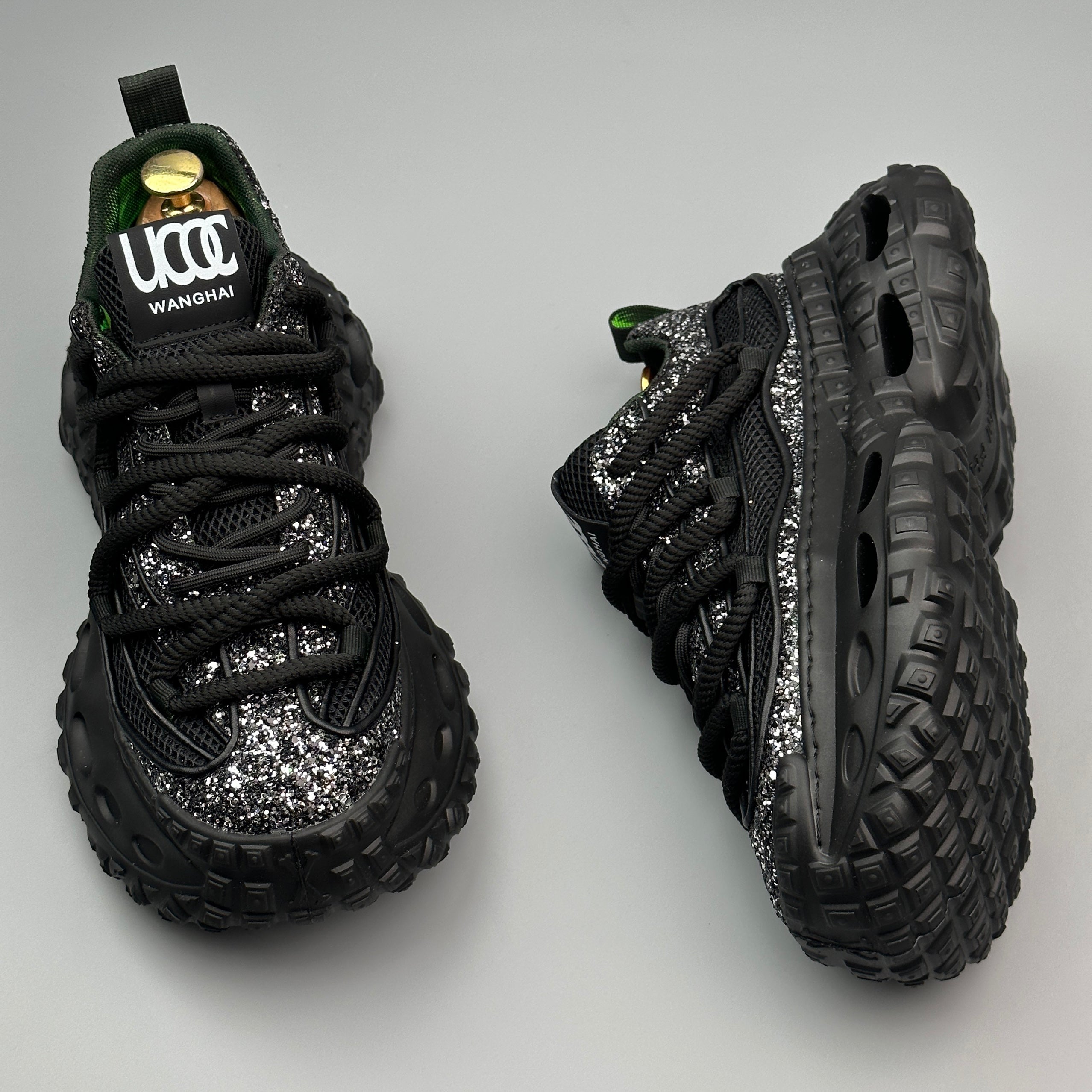 Hybriss ShineWeave Black– Youthful Dad Shoes