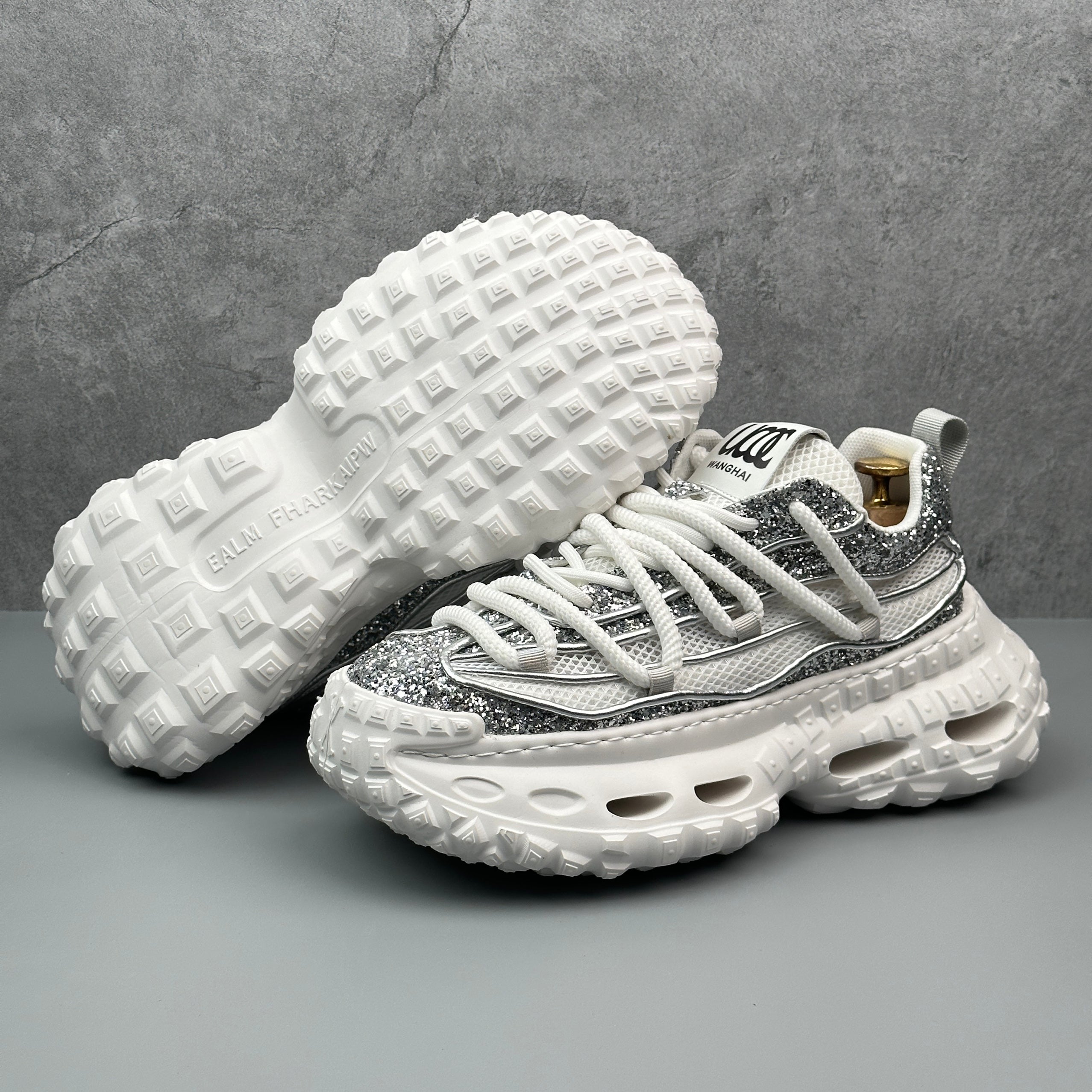 Hybriss ShineWeave White– Youthful Dad Shoes