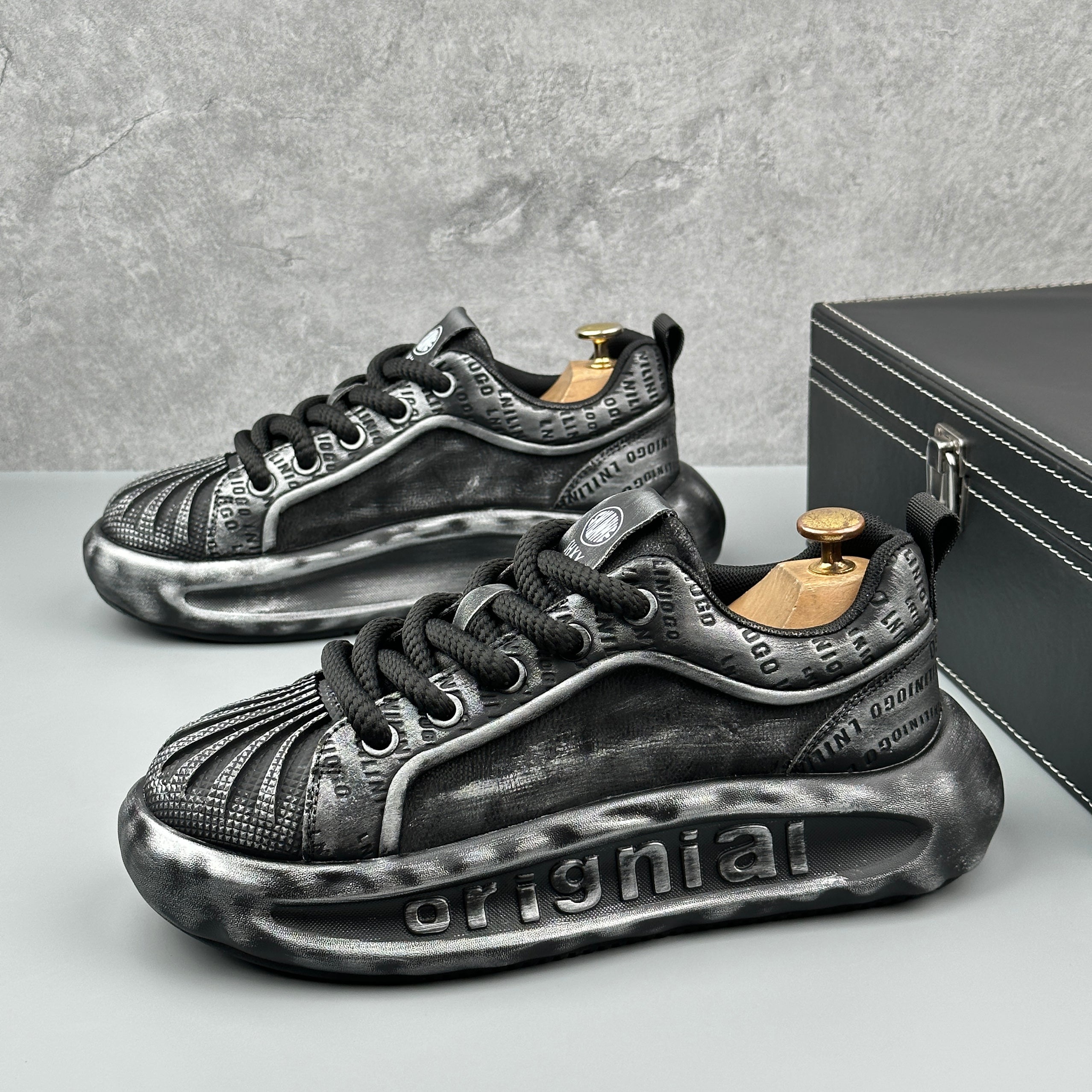 Hybriss RetroBreath Black– Youth Sports Casual Shoes