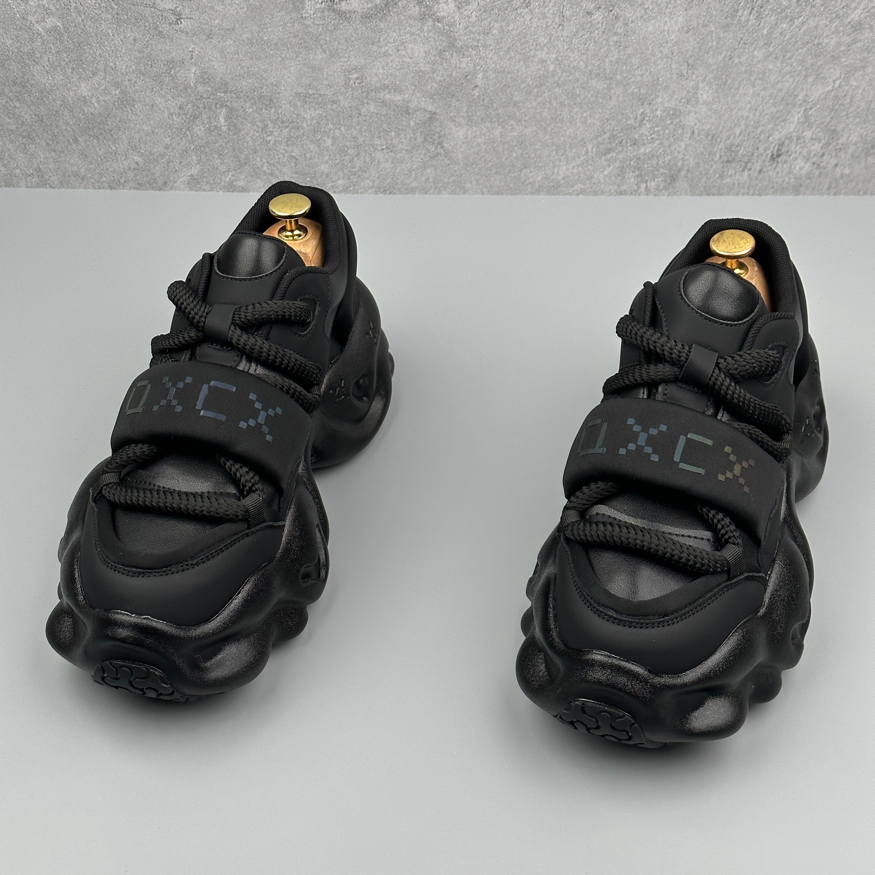 Hybriss WeaveCore Black– Youth Dad Shoes