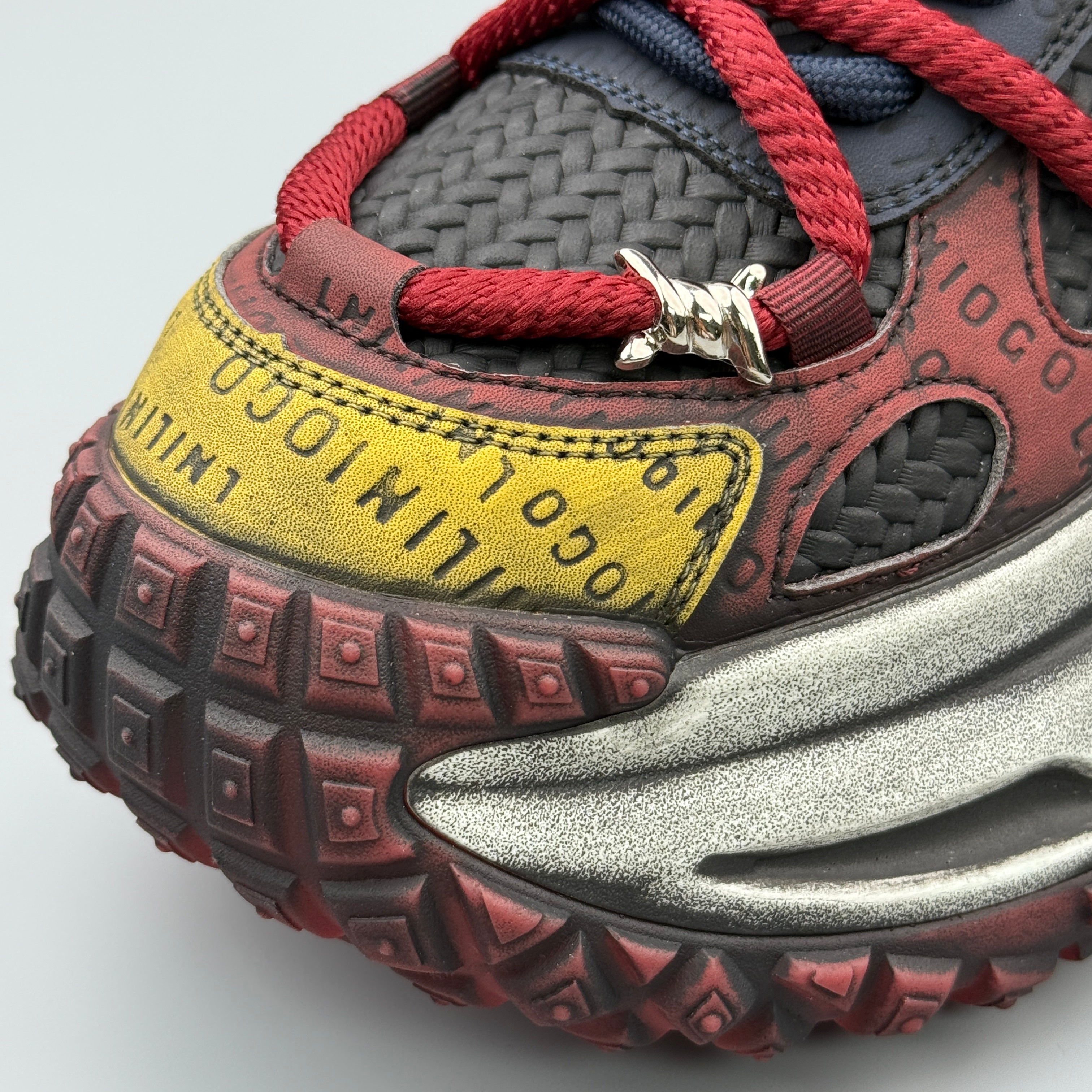 Hybriss StitchFlex Lan Hong– Men’s Casual Dad Shoes