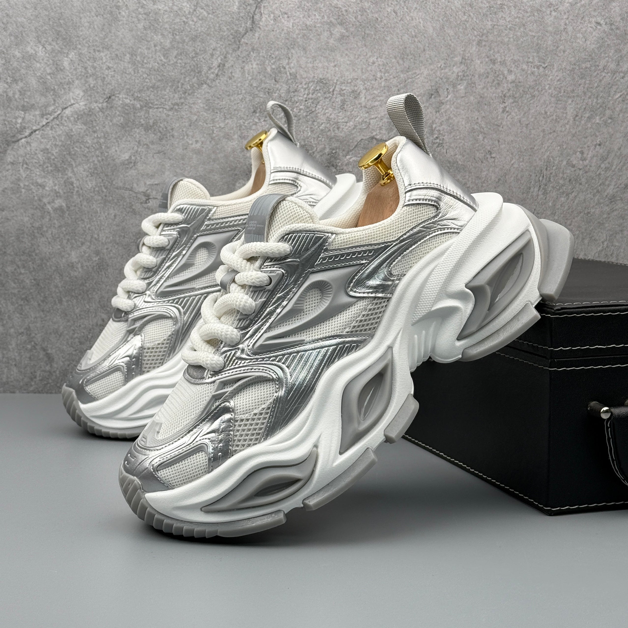 Hybriss ColorMatch – Mixed‑Material Dad Shoes