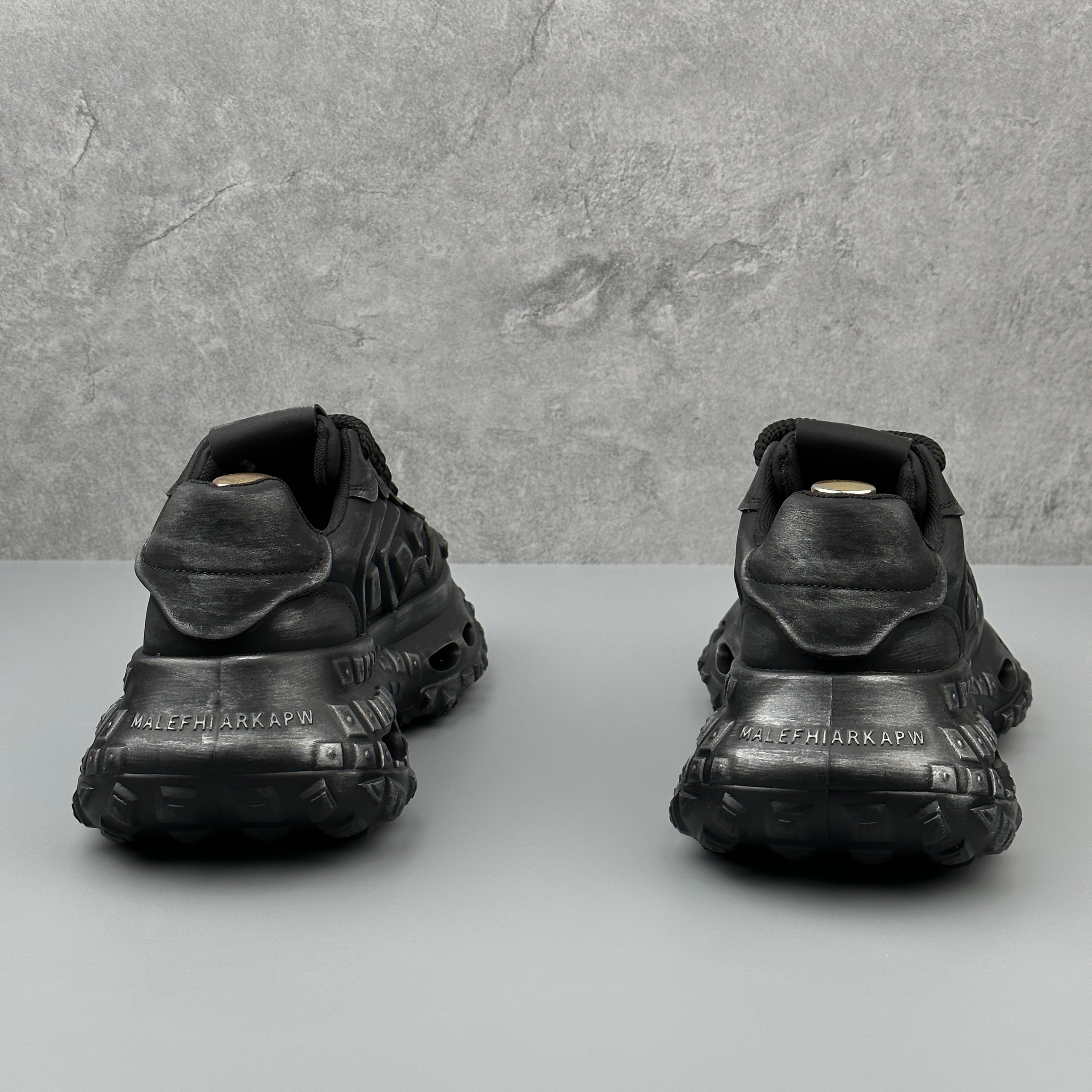 Hybriss RetroPlain Black– Retro Dad Shoes